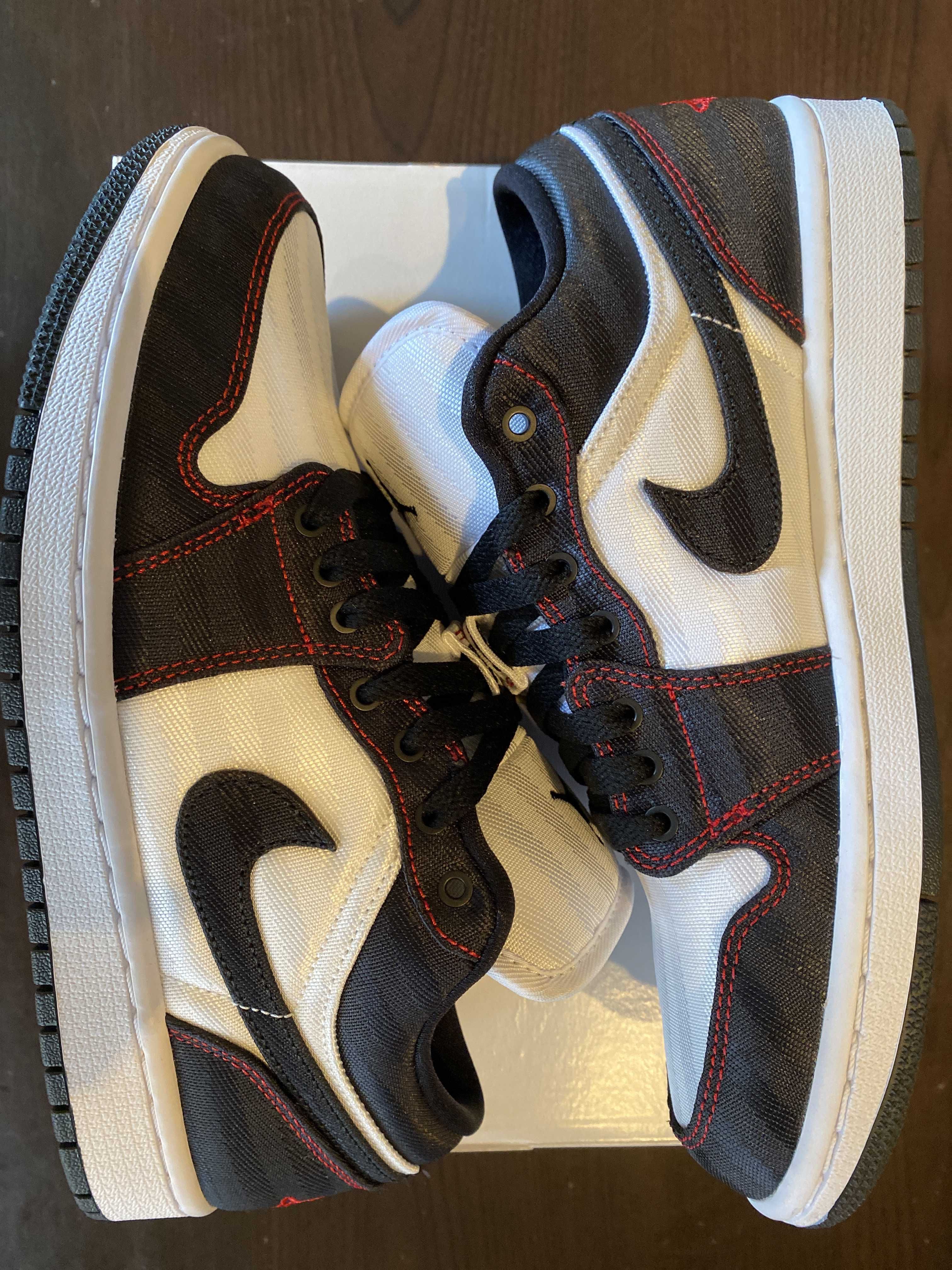 Nike Women's Air Jordan 1 Low SE UTL "Black/White/Gym Red"