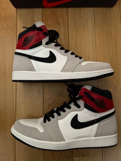 Nike Air Jordan 1 High OG "White/Black/Light Smoke Grey"