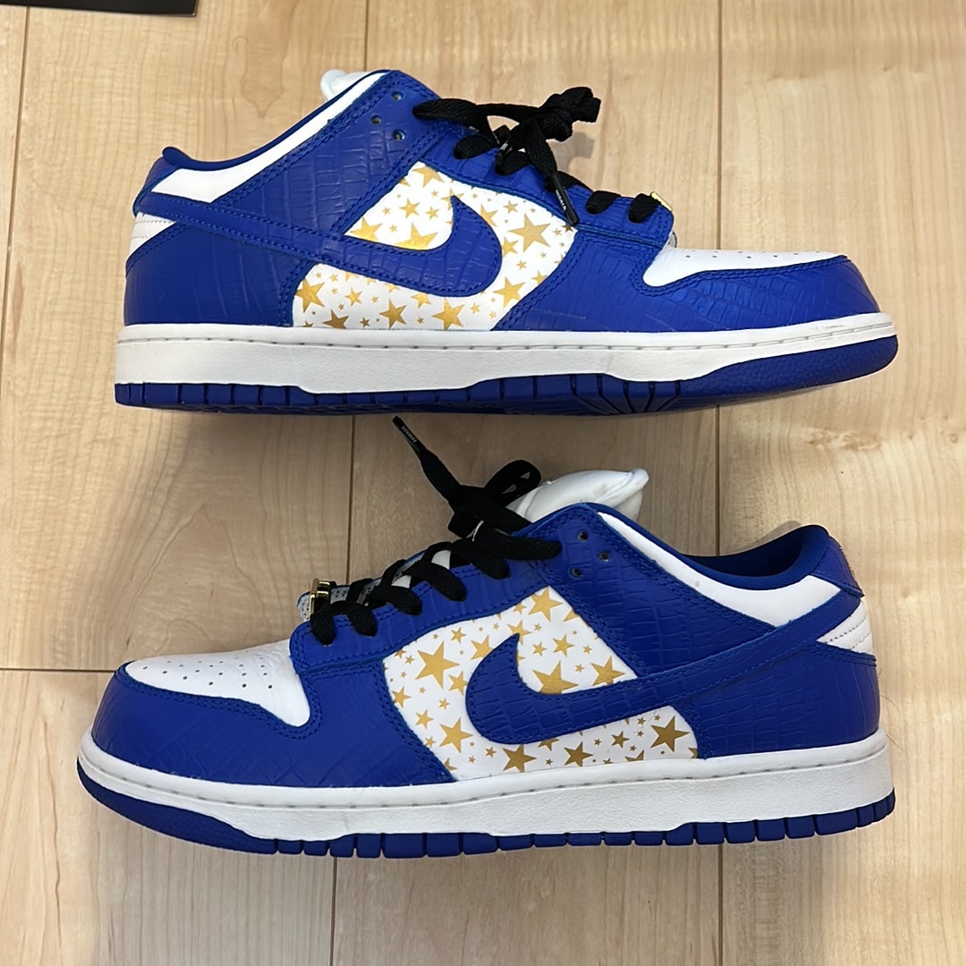 Supreme × Nike SB Dunk Low OG QS Gold Stars "White/Hyper Blue"