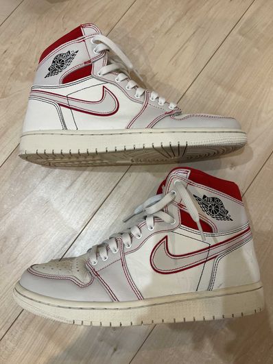 Nike Air Jordan 1 Retro High OG "Sail/University Red"
