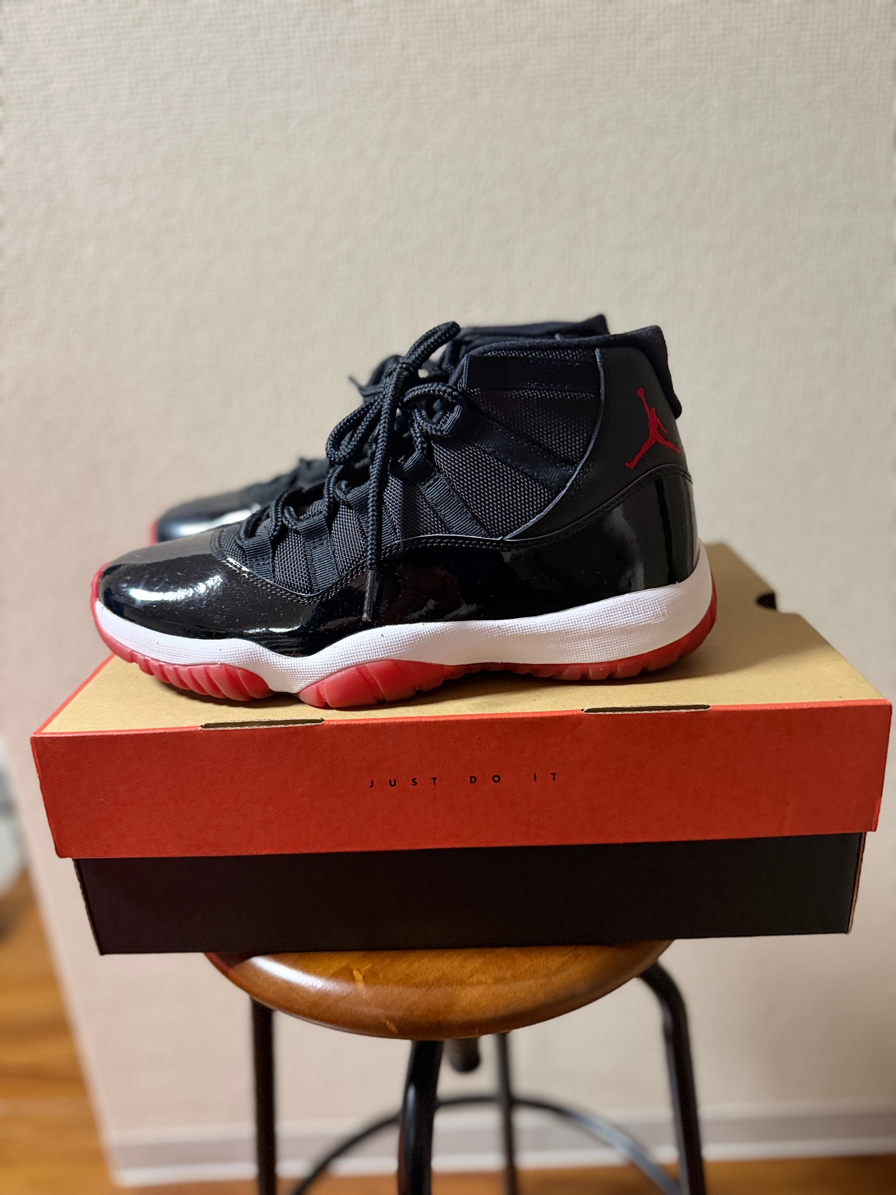 ナイキ エアジョーダン11 "ブレッド"