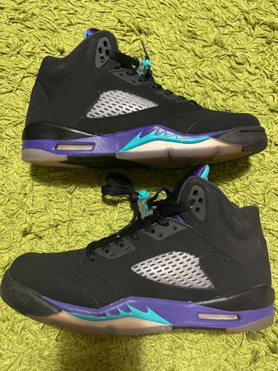 Retro 5 2025 black grape