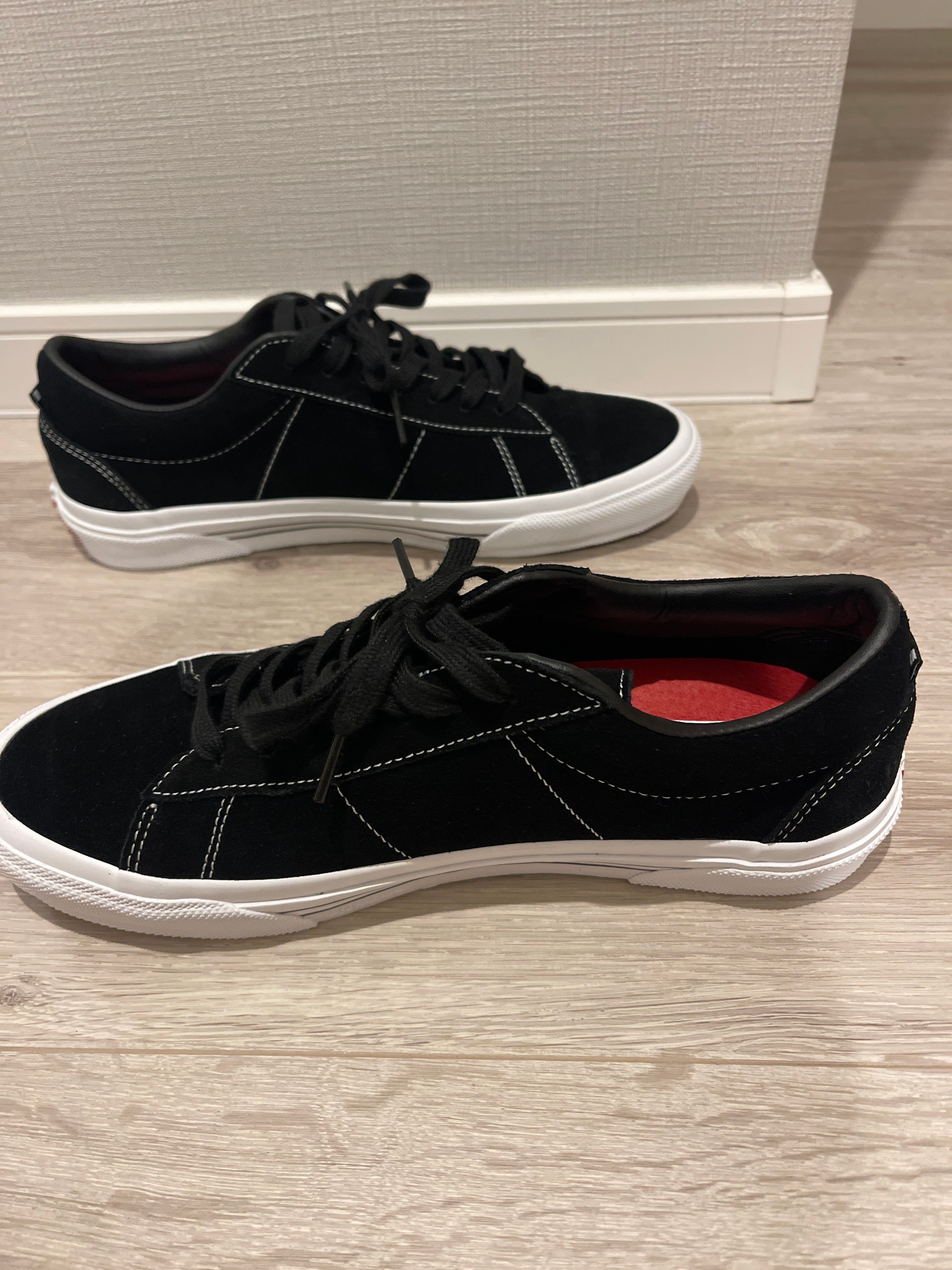 Supreme × Vans Sid "Black"