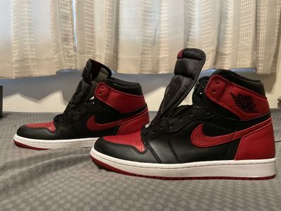 Nike Air Jordan 1 Retro High OG "Bred/Banned" (2016)