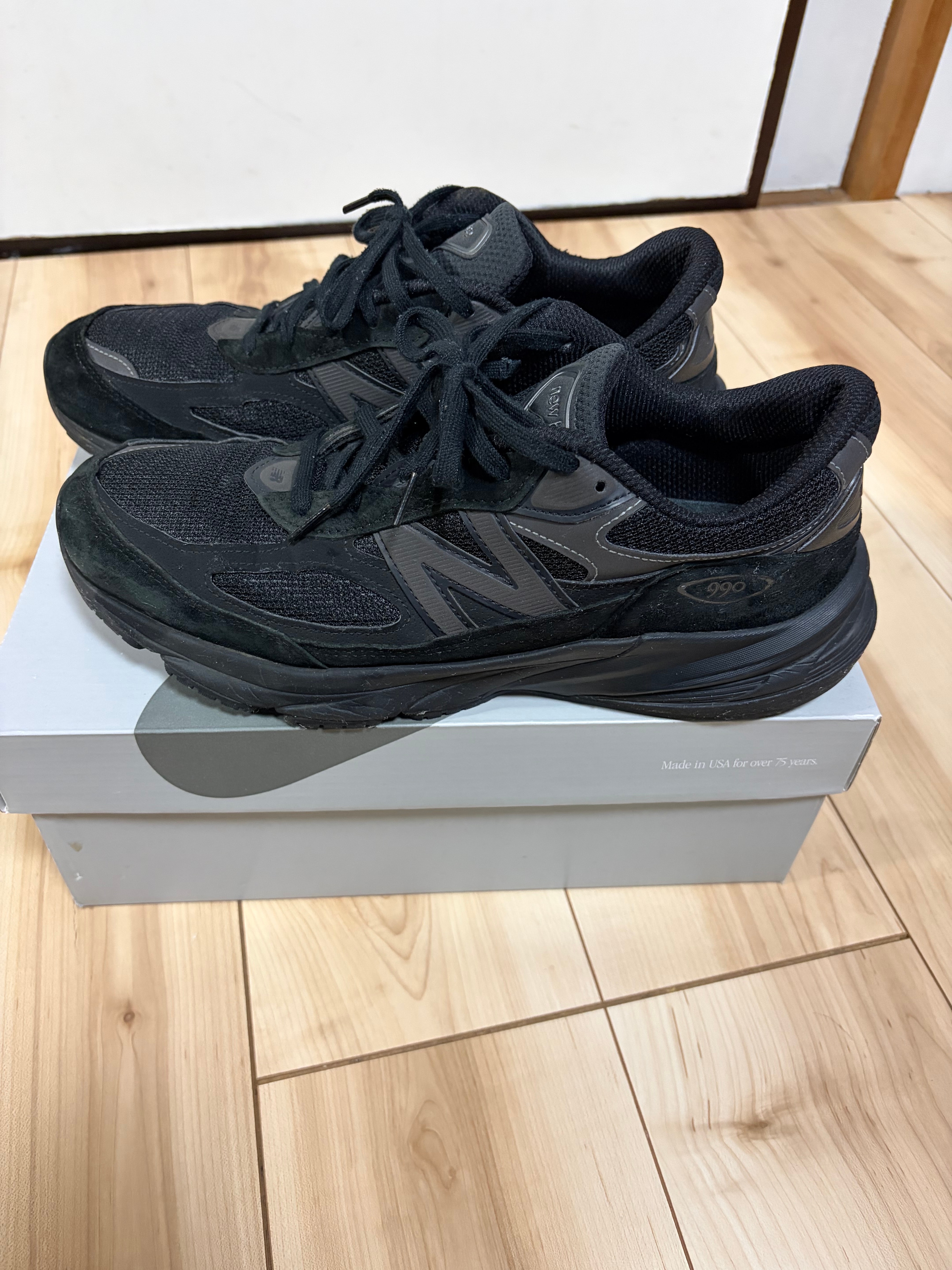 New Balance 990V6 "Triple Black"