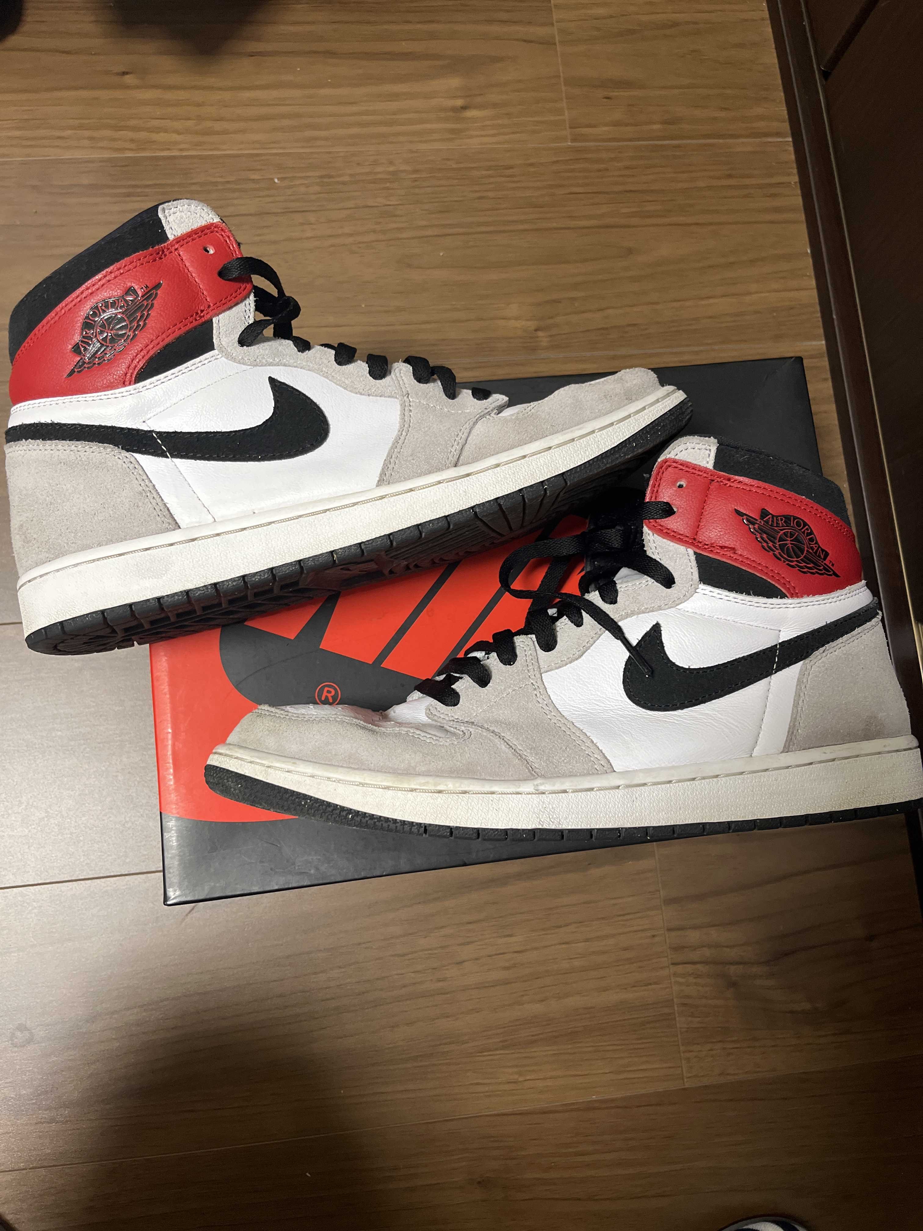 Nike Air Jordan 1 High OG "White/Black/Light Smoke Grey"