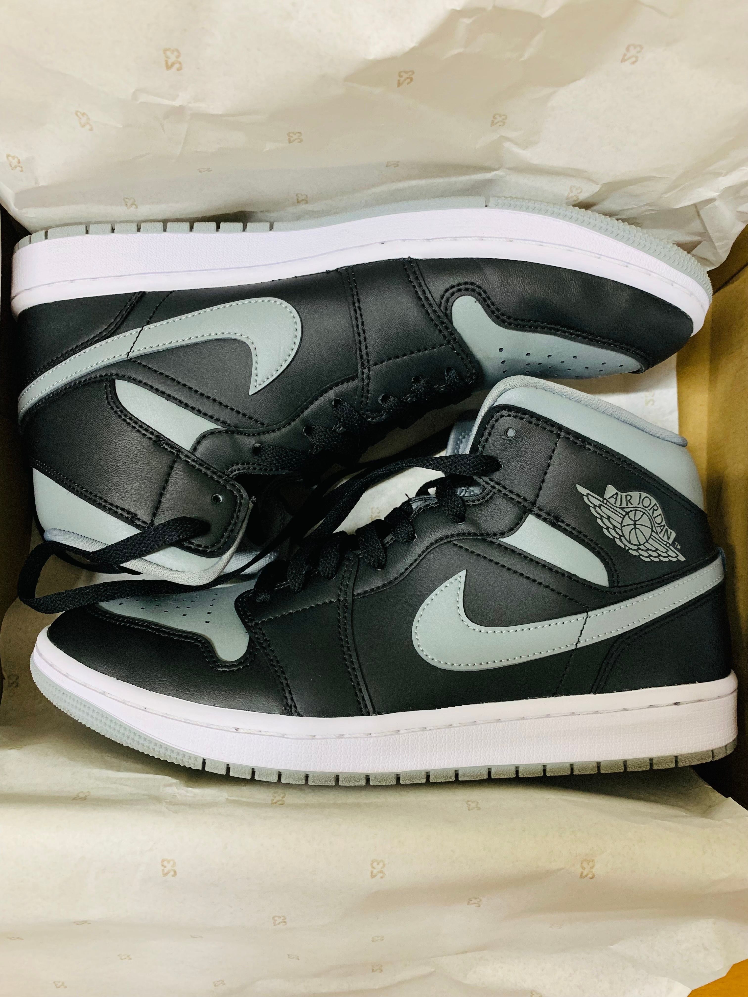 Nike Women's Air Jordan 1 Mid "Shadow"