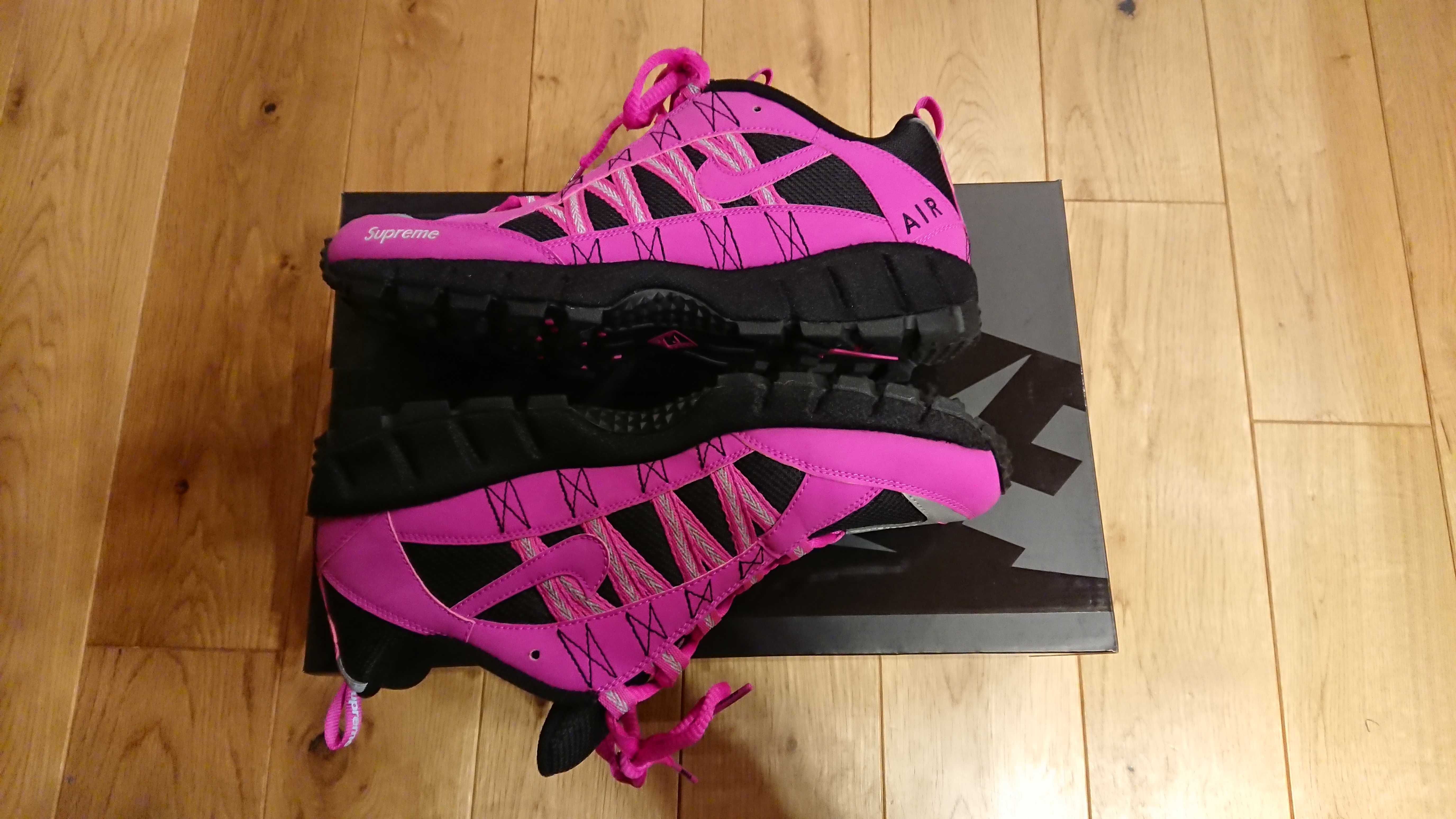 Supreme × Nike Air Humara "Pink"