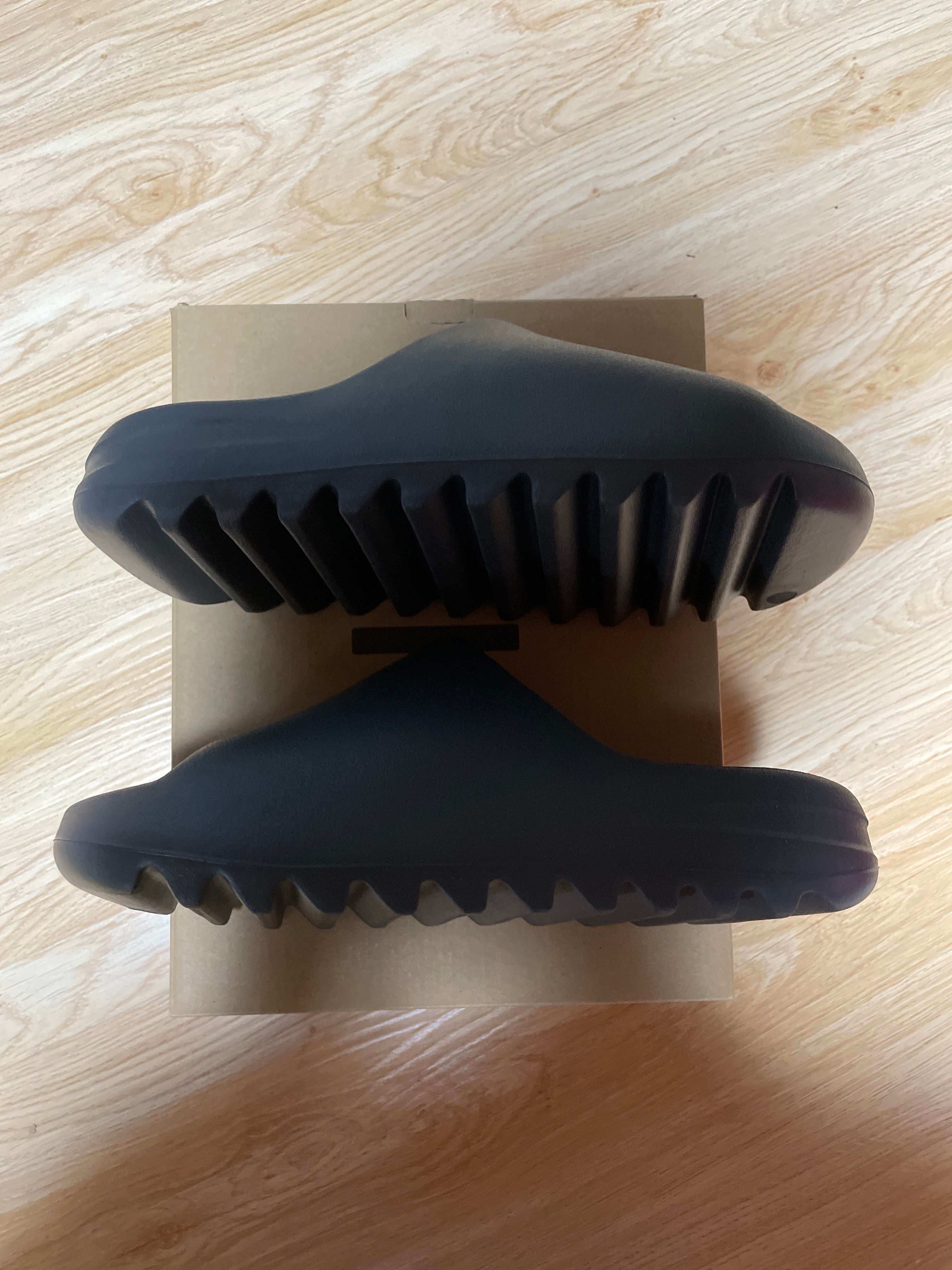 adidas YEEZY Slide "Onyx"