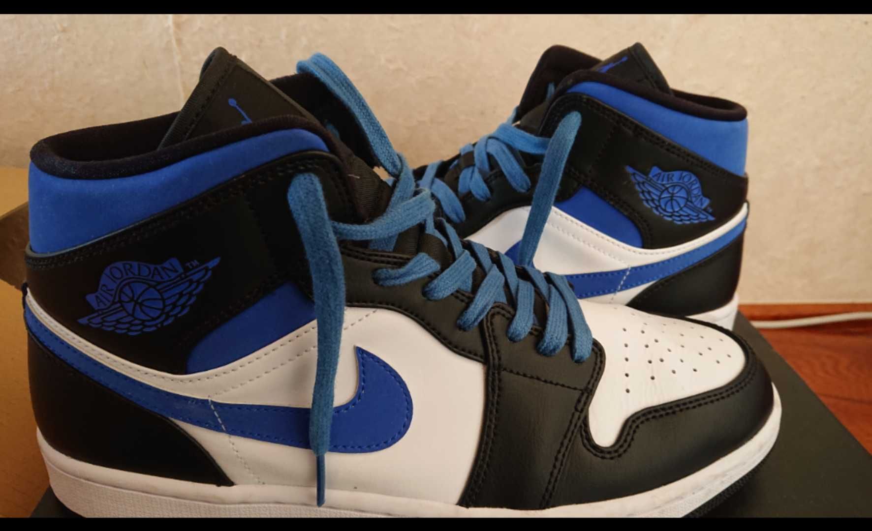 Nike Air Jordan 1 Mid "Royal"   