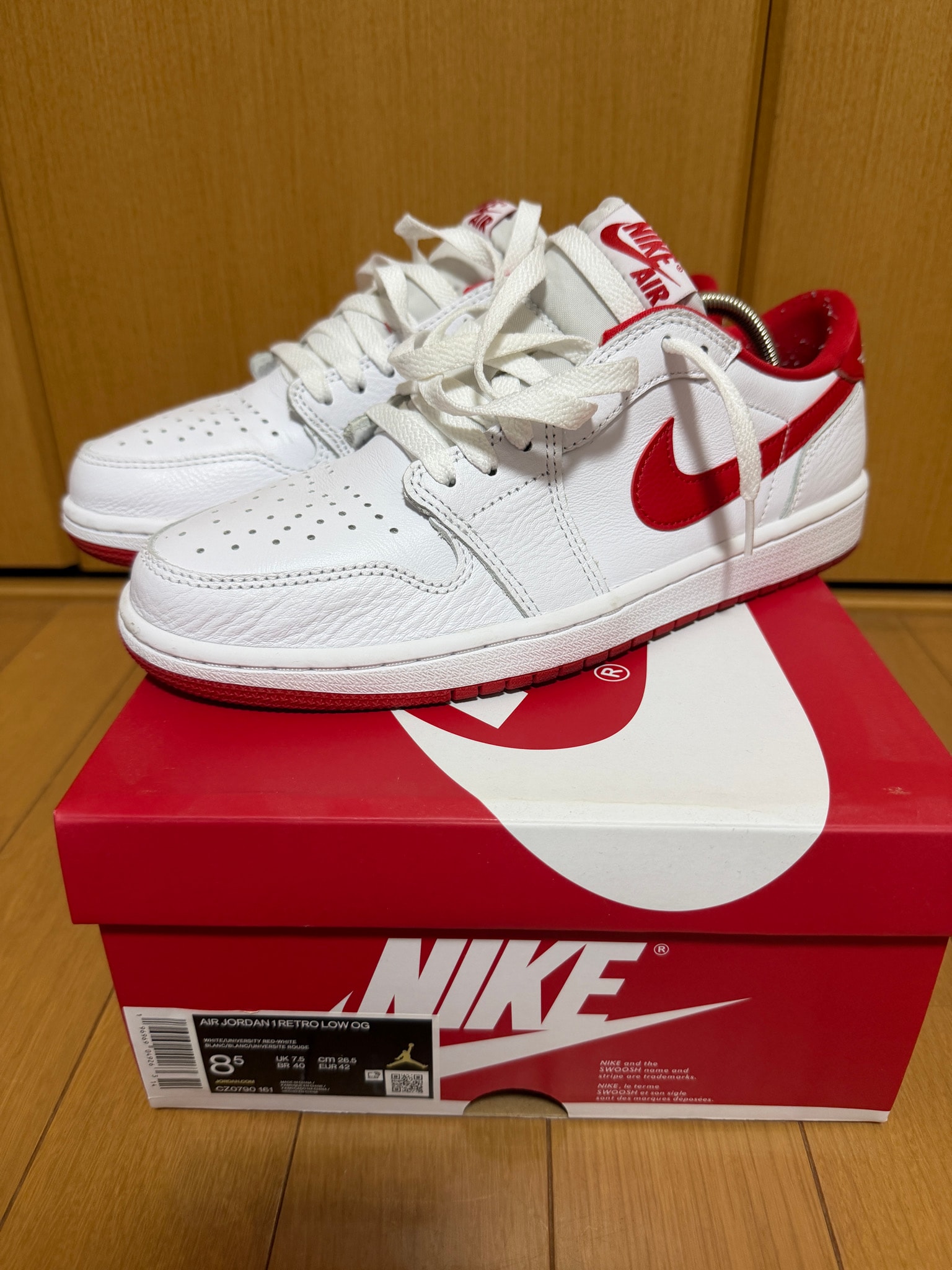 Nike Air Jordan 1 Retro Low OG "White and University Red"