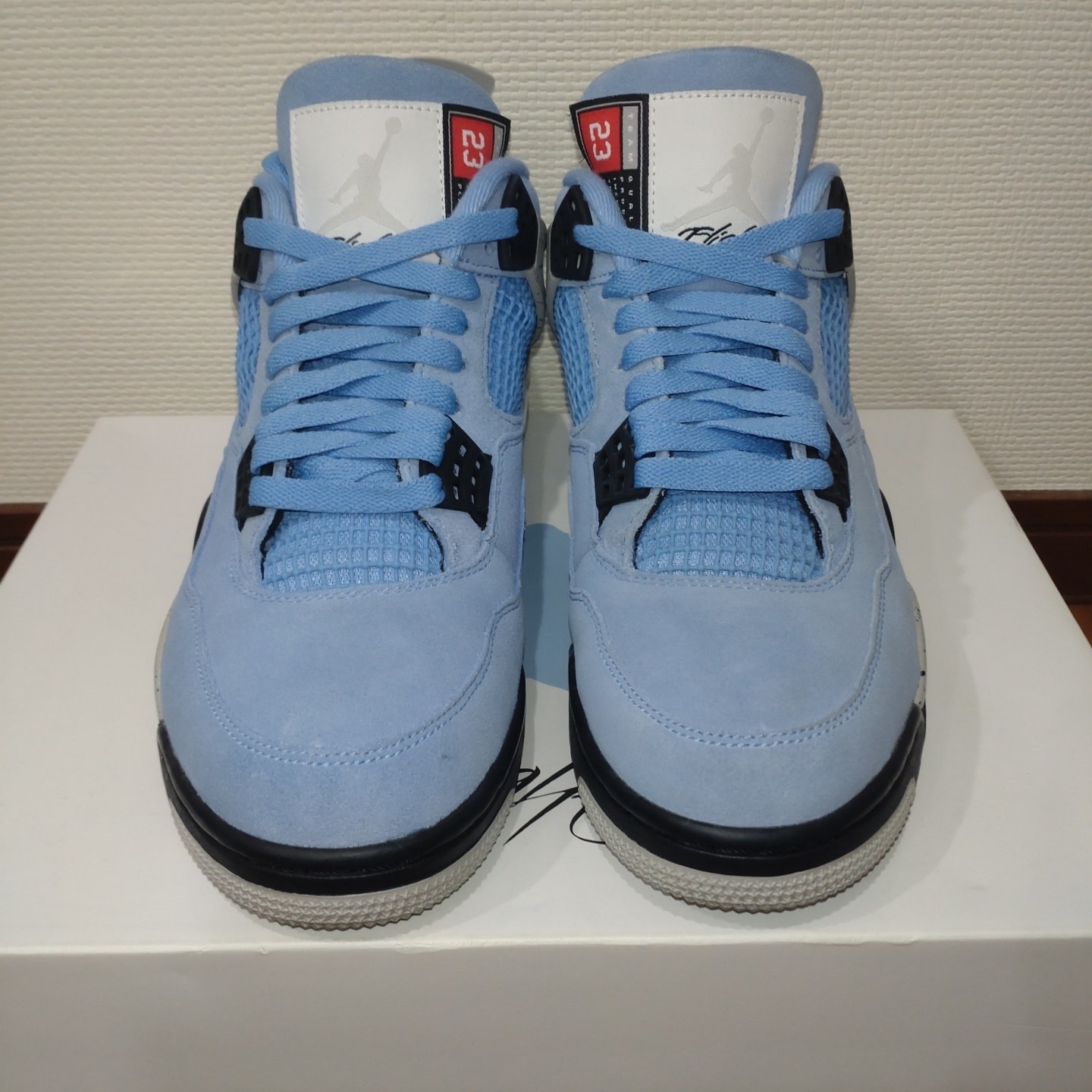 Nike Air Jordan 4 "University Blue"