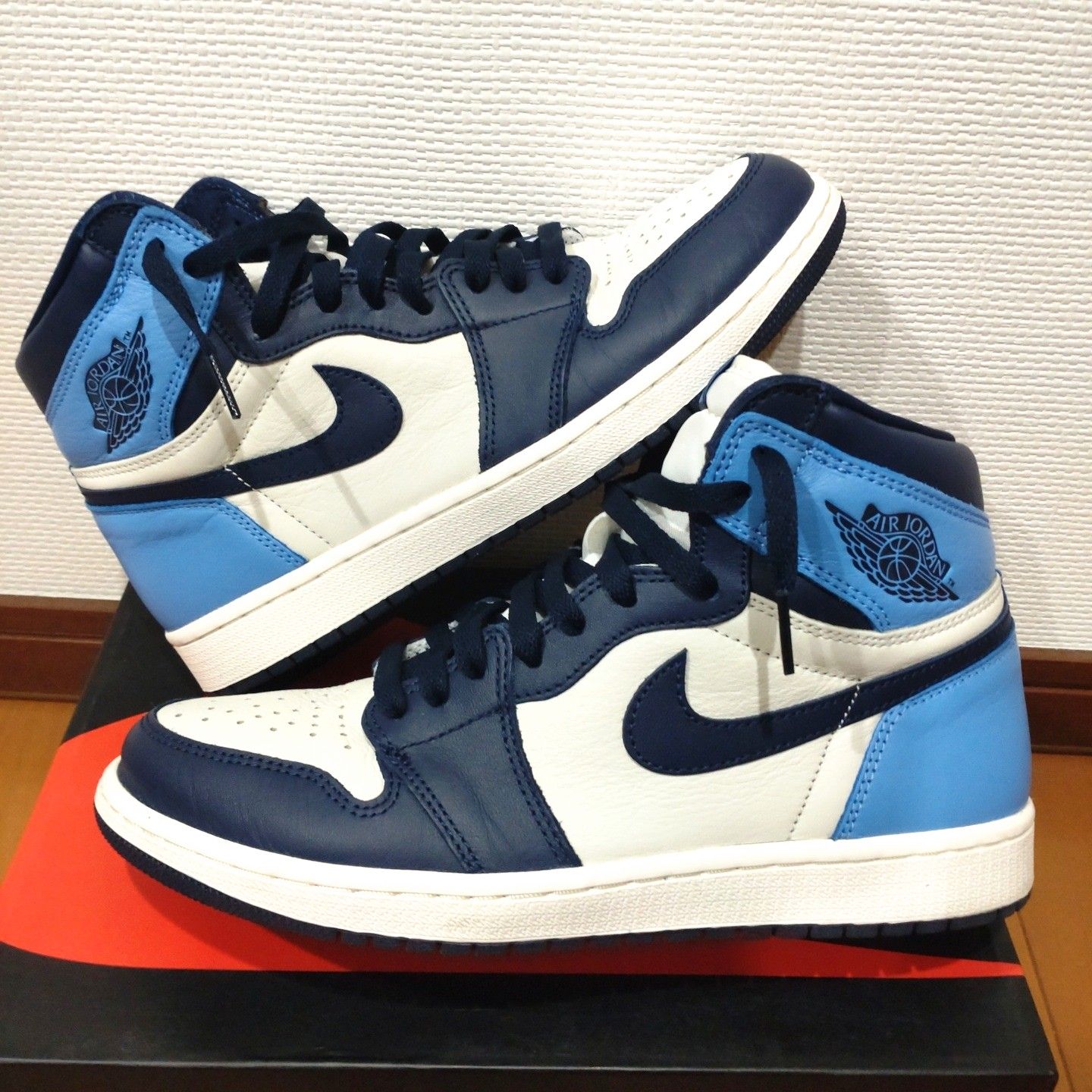 Nike Air Jordan 1 Retro High OG "Obsidian/University Blue"