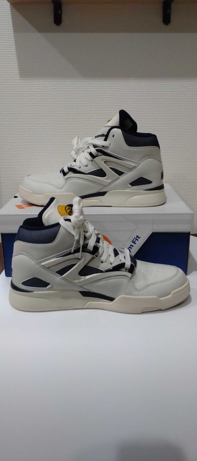 Reebok Pump Omni Zone 2 "Chalk"