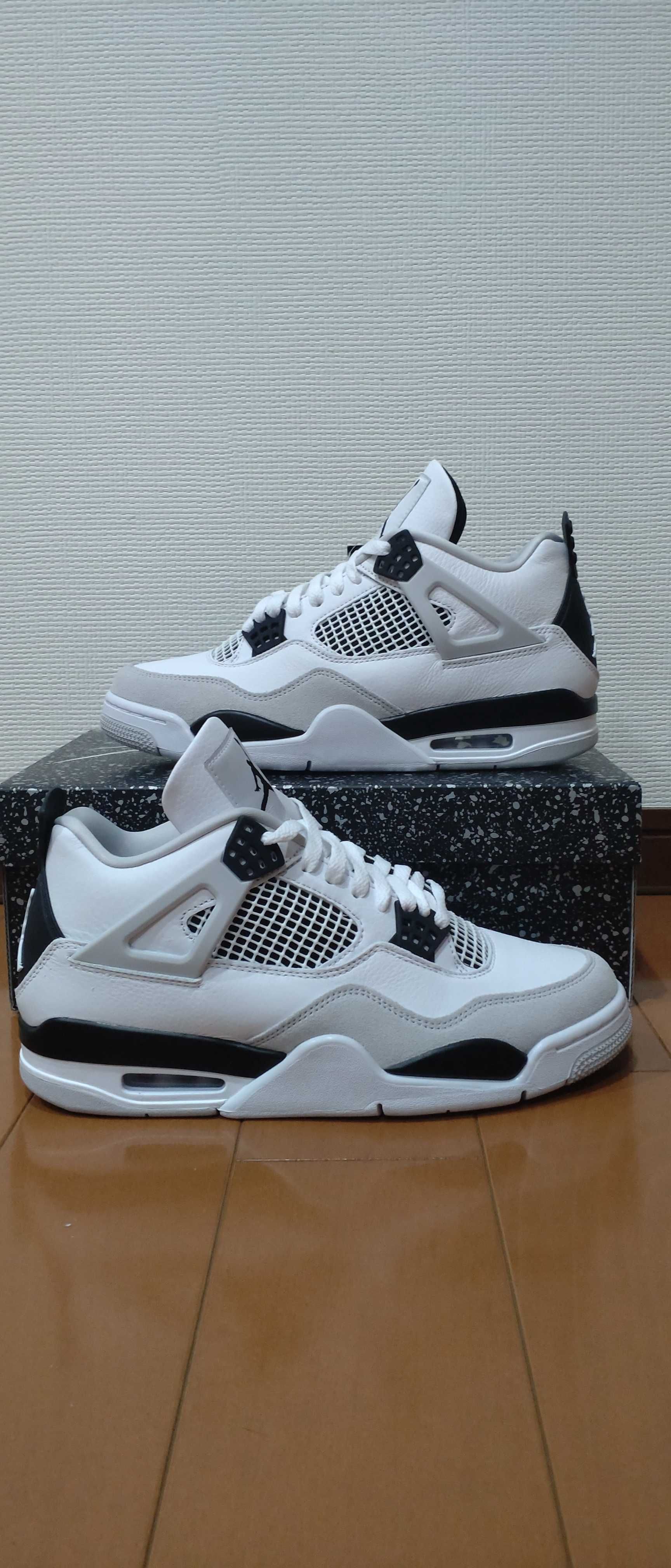 Nike Air Jordan 4 "Military Black"