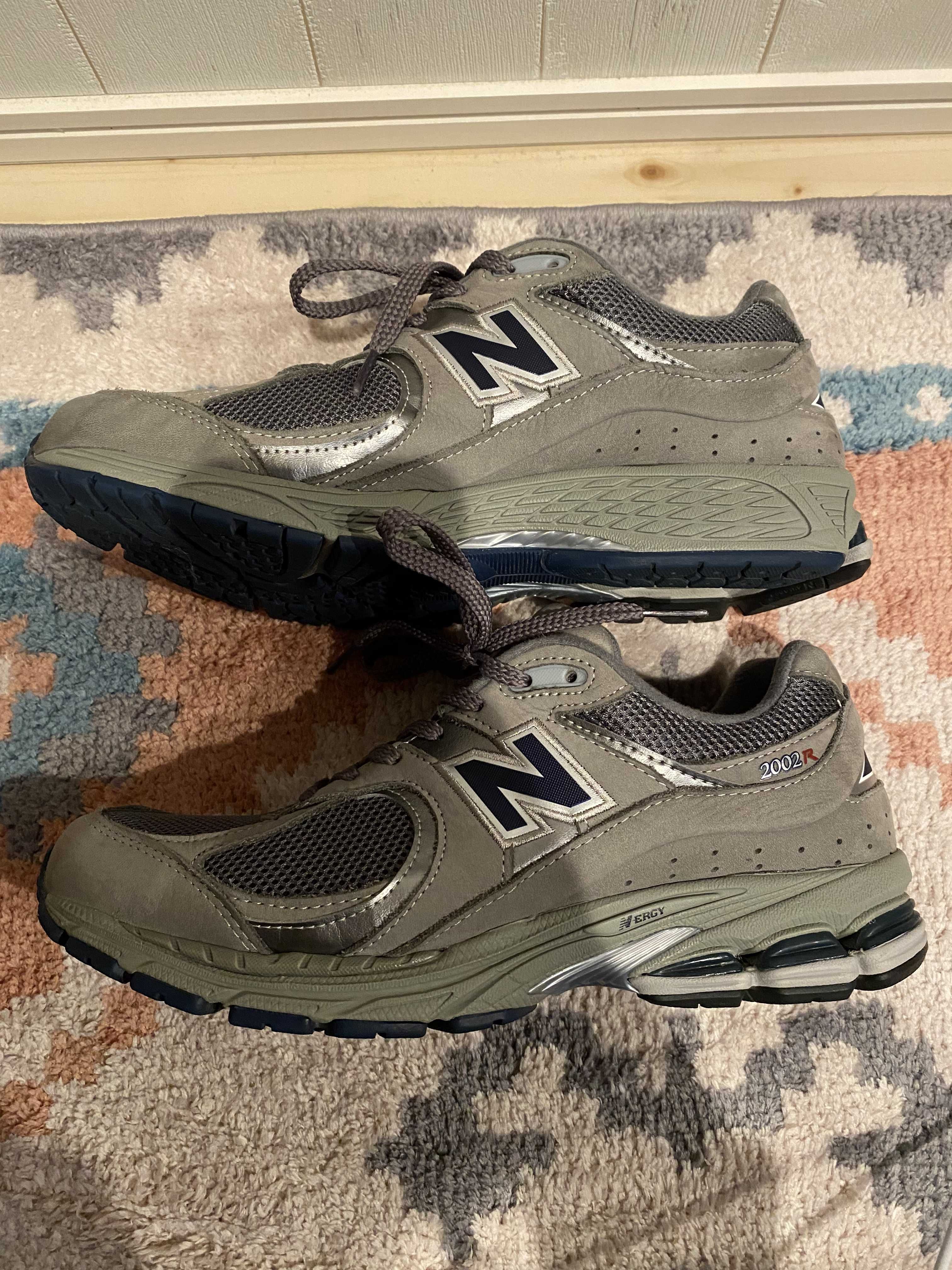 New Balance 2002R "Gray"
