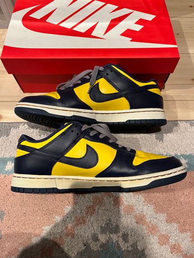 Nike Dunk Low "Michigan"