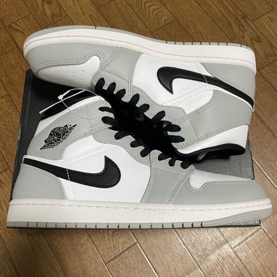 Nike Air Jordan 1 Mid "Light Smoke Grey/White/Black"
