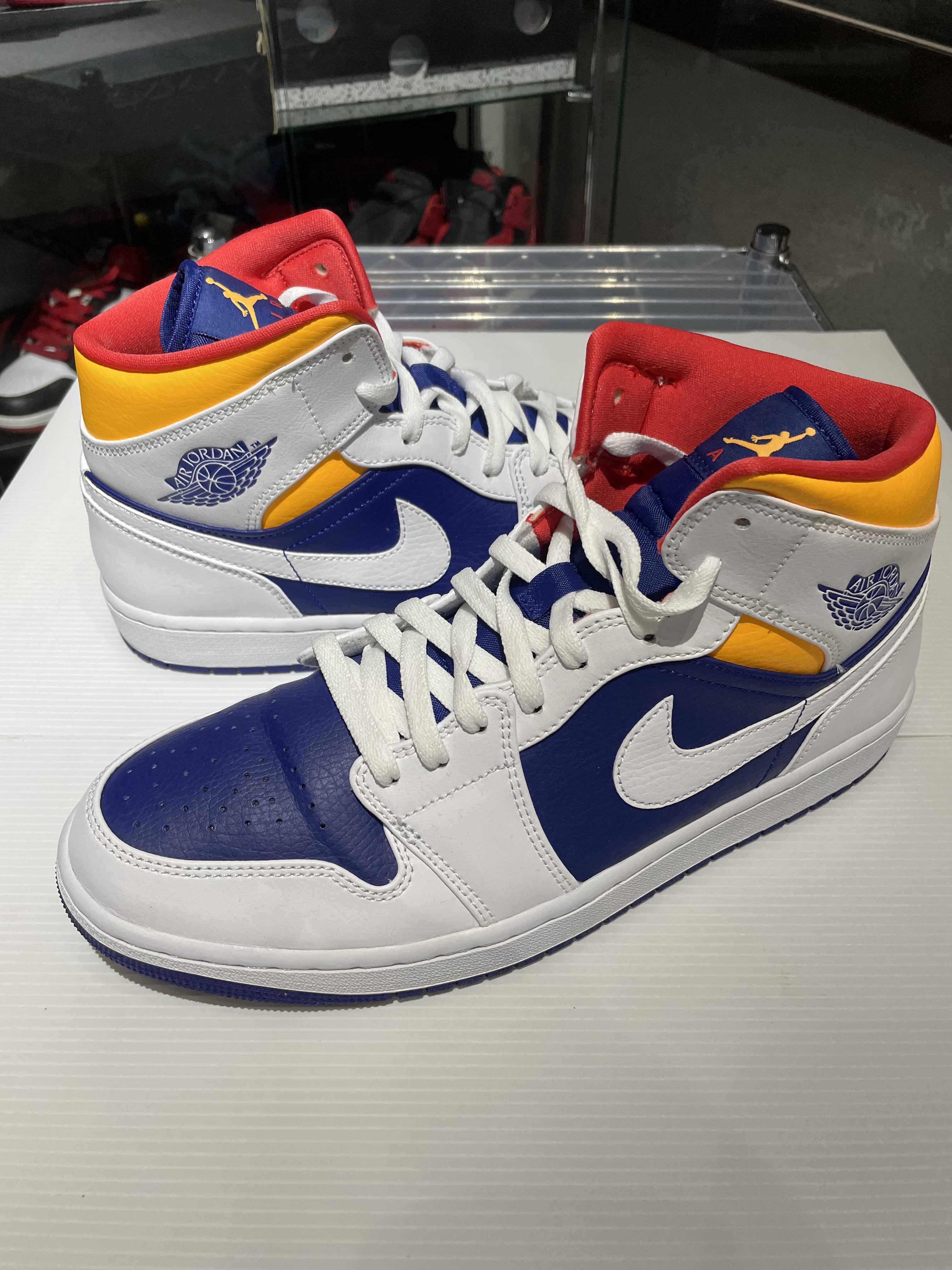 NIKE AIR JORDAN 1 MID "WHITE/NAVY/YELLOW"