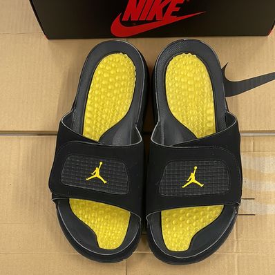 Nike Jordan Hydro 4 Retro "Thunder"