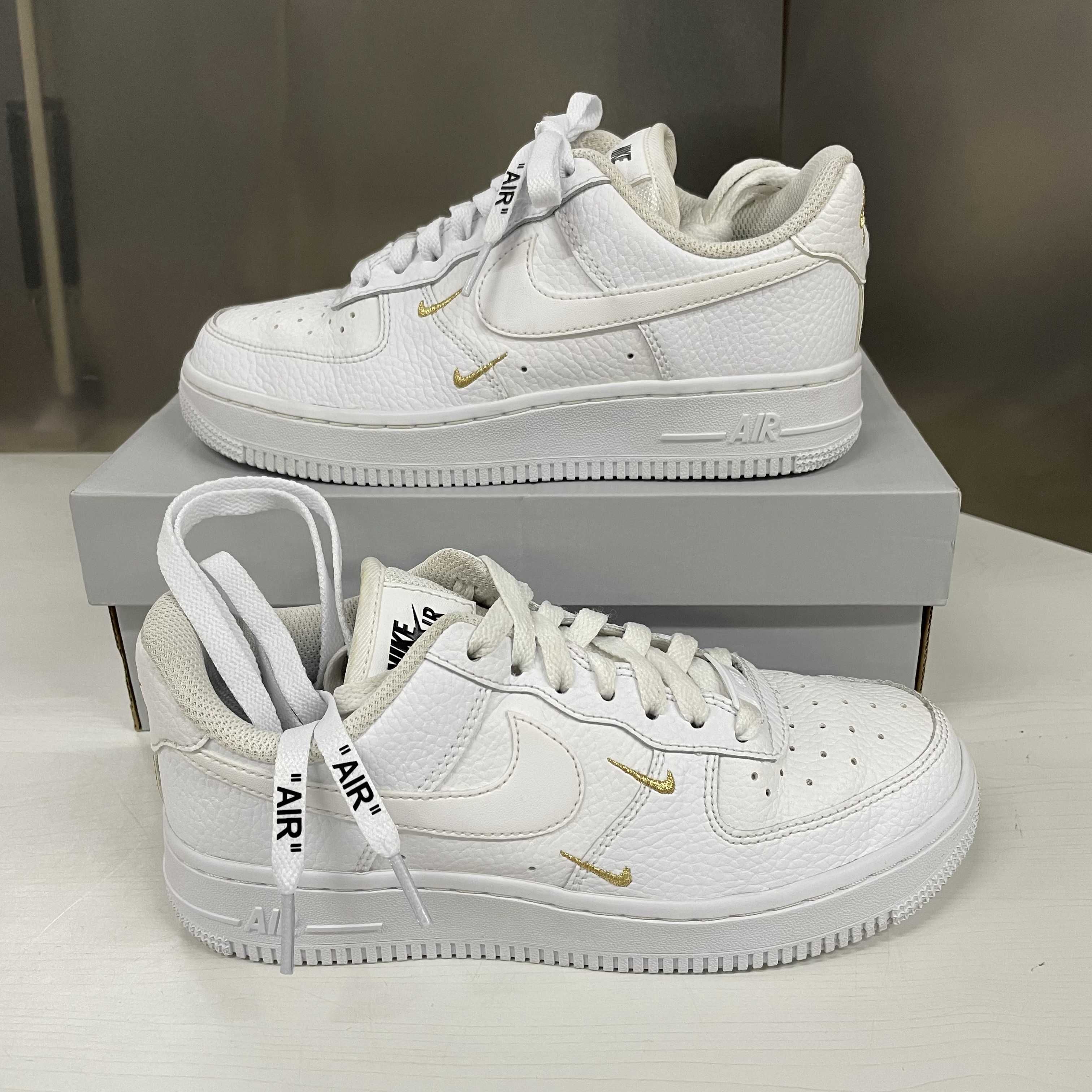Nike Women's Air Force 1 Low 07 Essential "White/White"