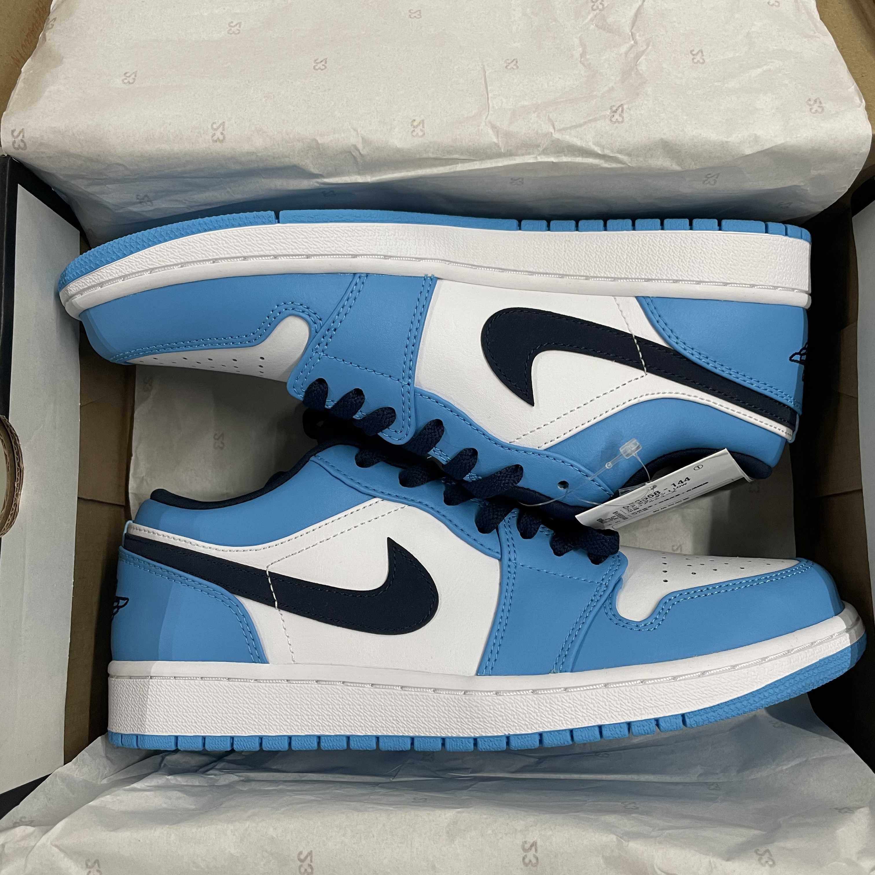 Nike Air Jordan 1 Low "University Blue"