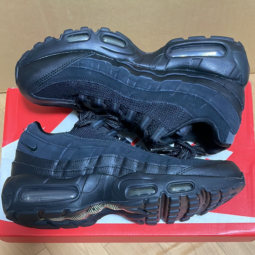 Nike Air Max 95 Essential "Triple Black" (2019)