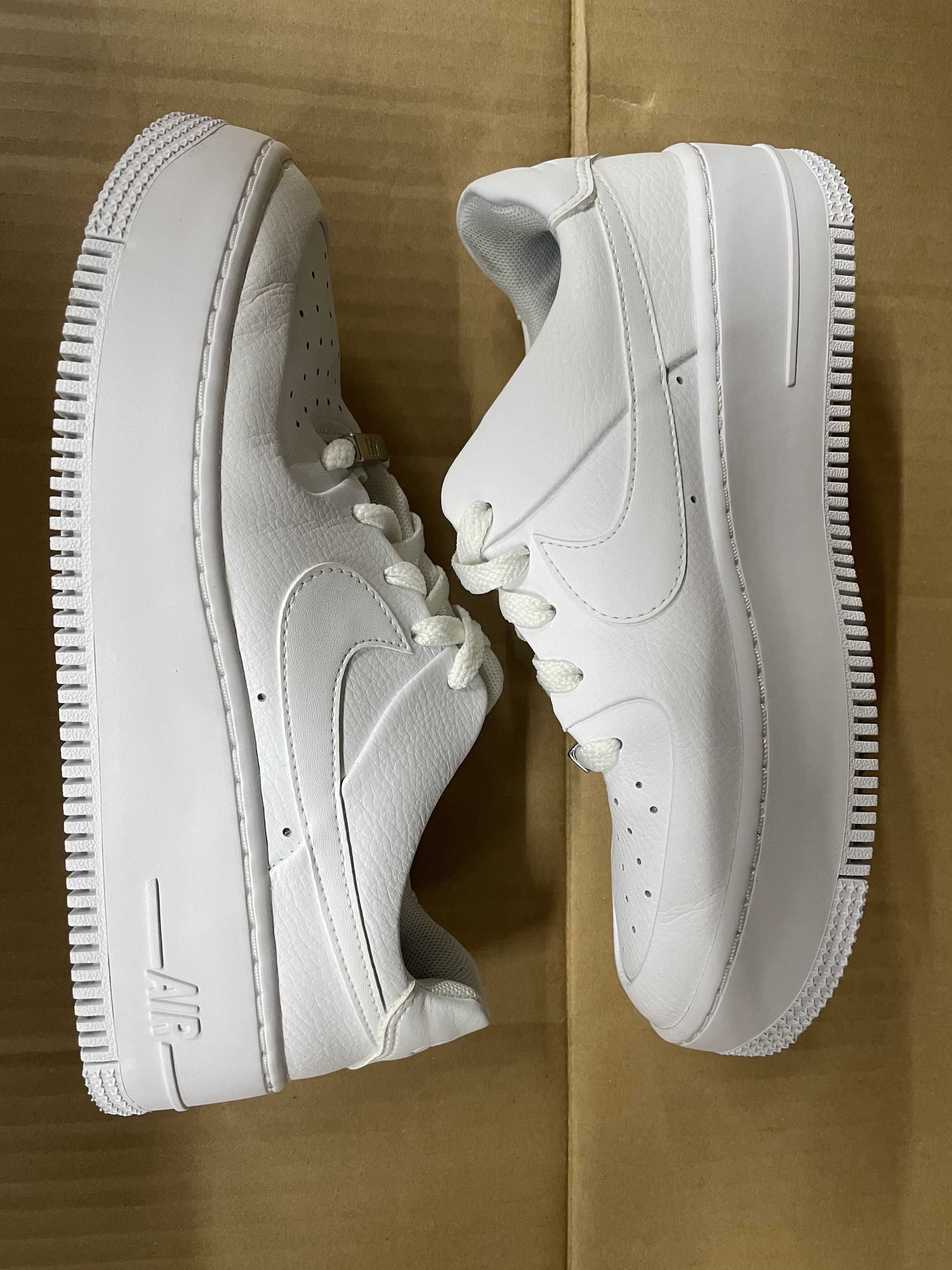Nike Women's Air Force Sage Low "Triple White"