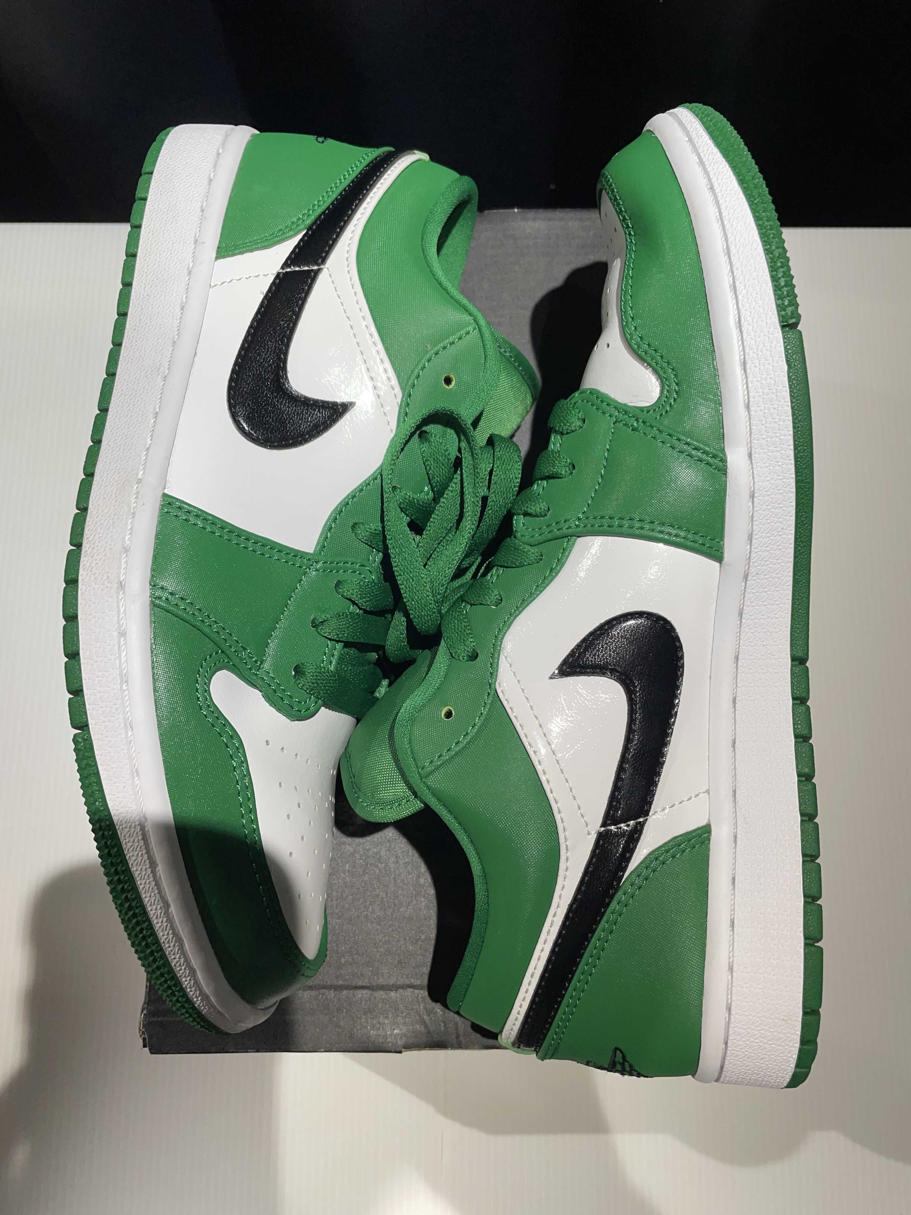 NIKE AIR JORDAN 1 LOW "PINE GREEN/WHITE"