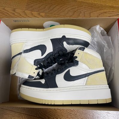 Nike Women's Air Jordan 1 High SE Elevate "Team Gold"