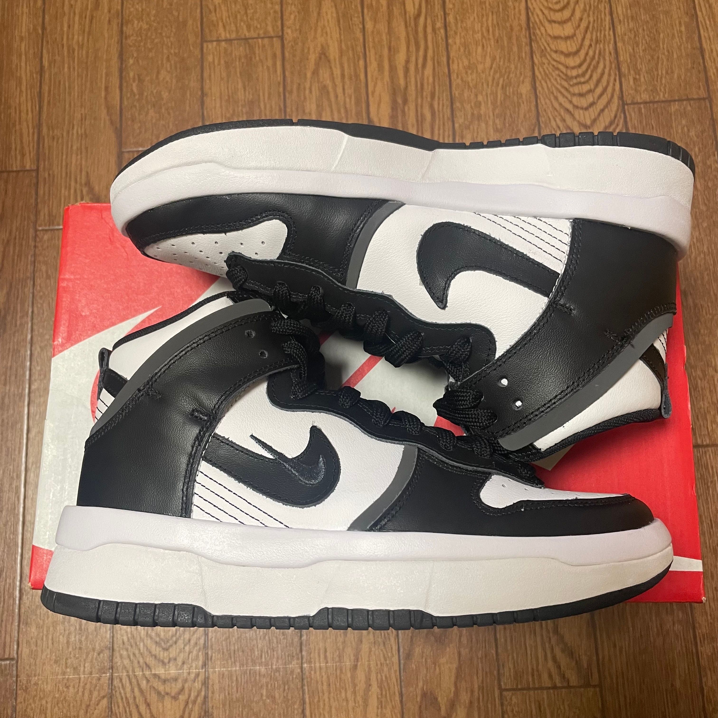 NIKE Women's DUNK HIGH UP "WHITE/BLACK"