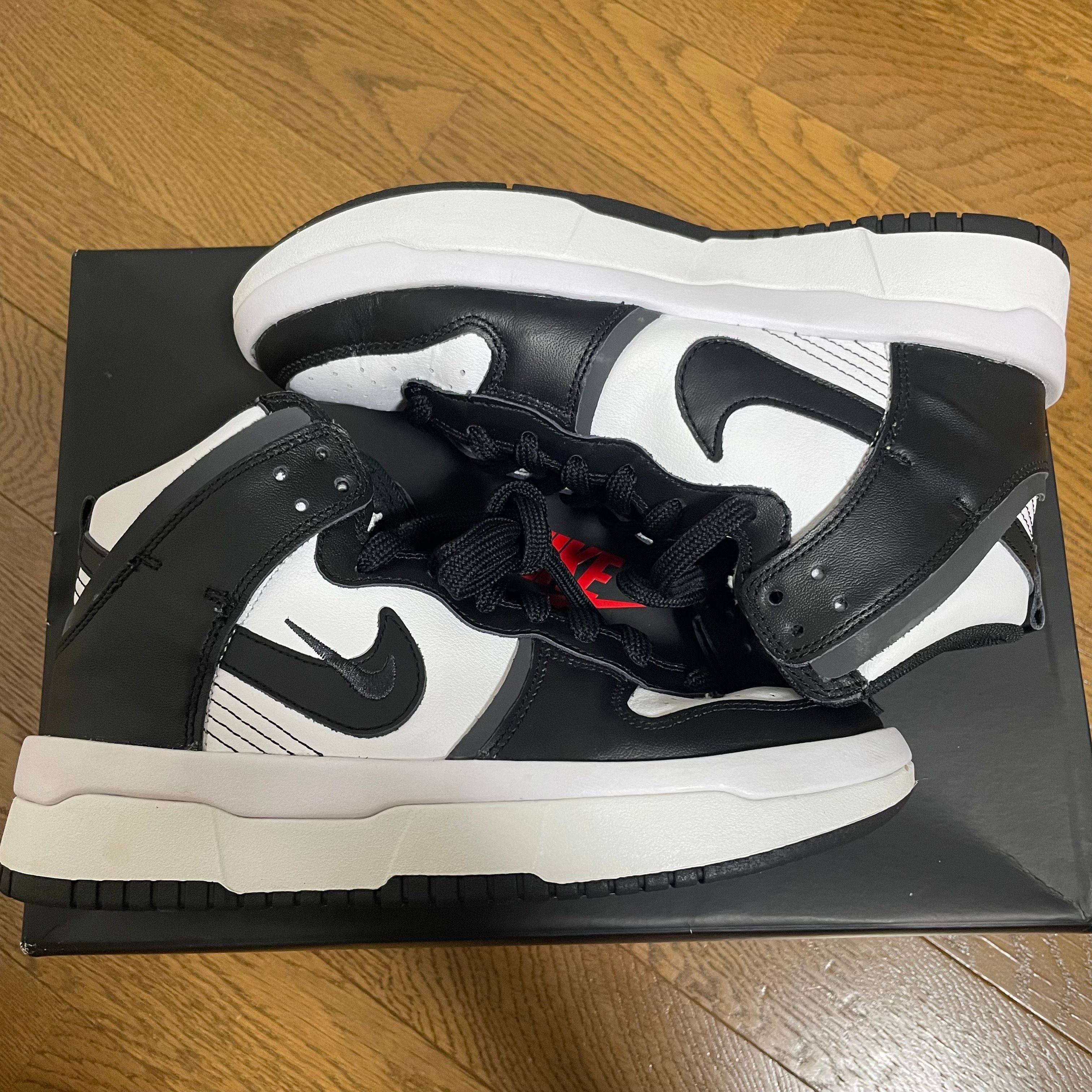 NIKE Women's DUNK HIGH UP "WHITE/BLACK"