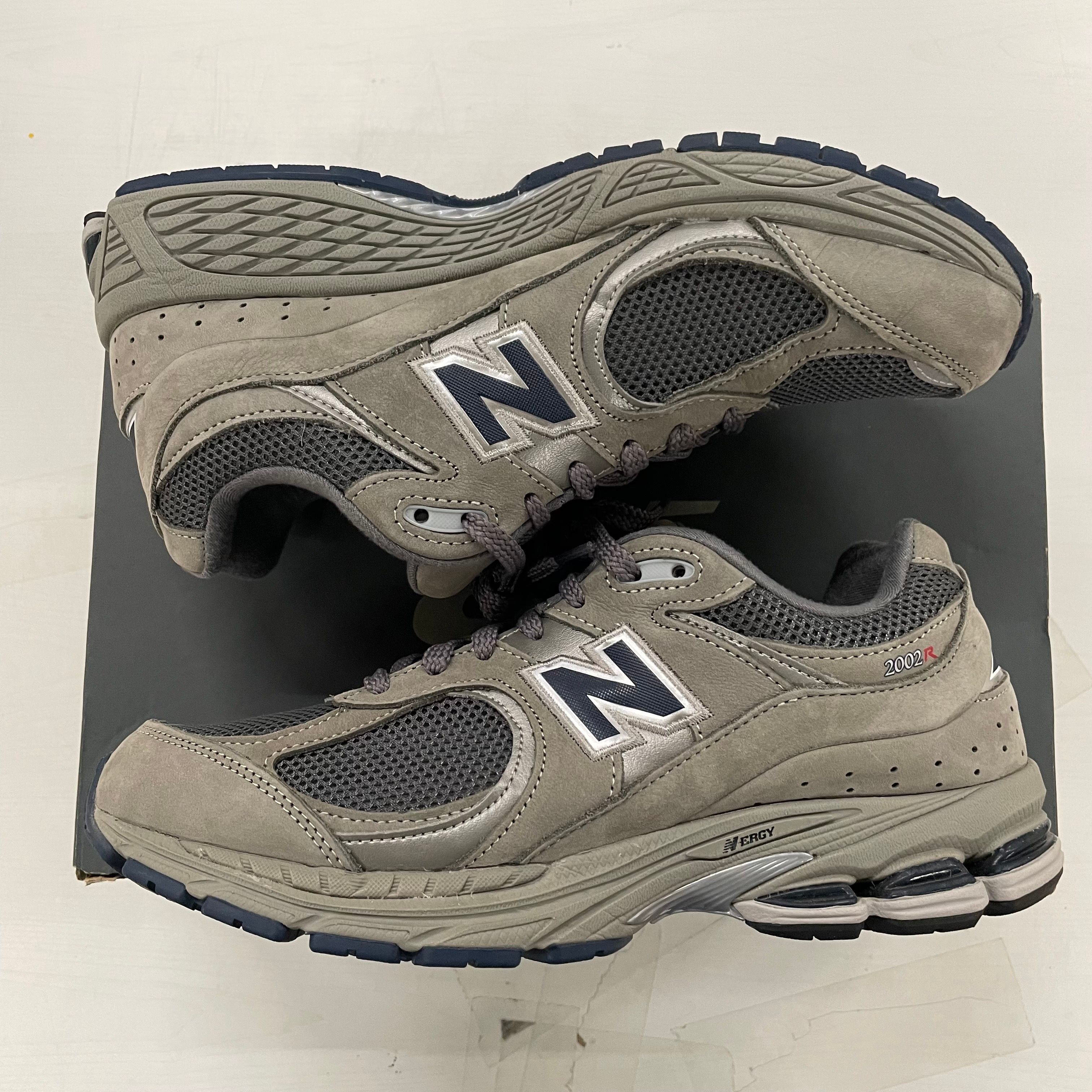 New Balance 2002R "Gray"