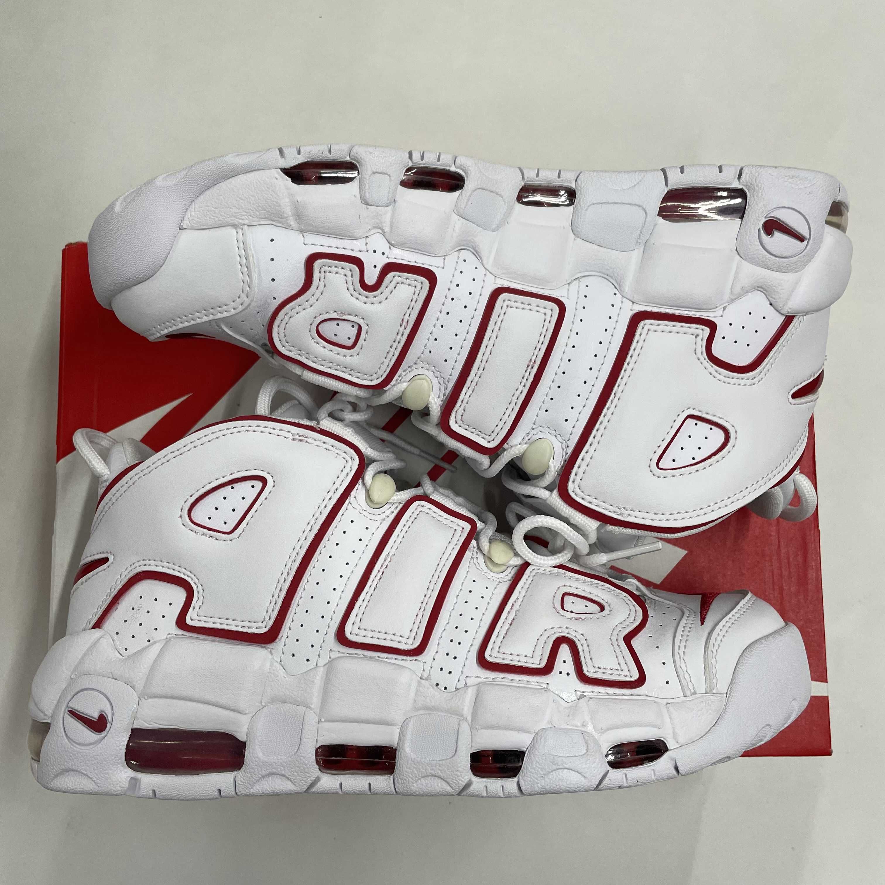 NIKE AIR MORE UPTEMPO "WHITE/VARSITY RED" (2021)