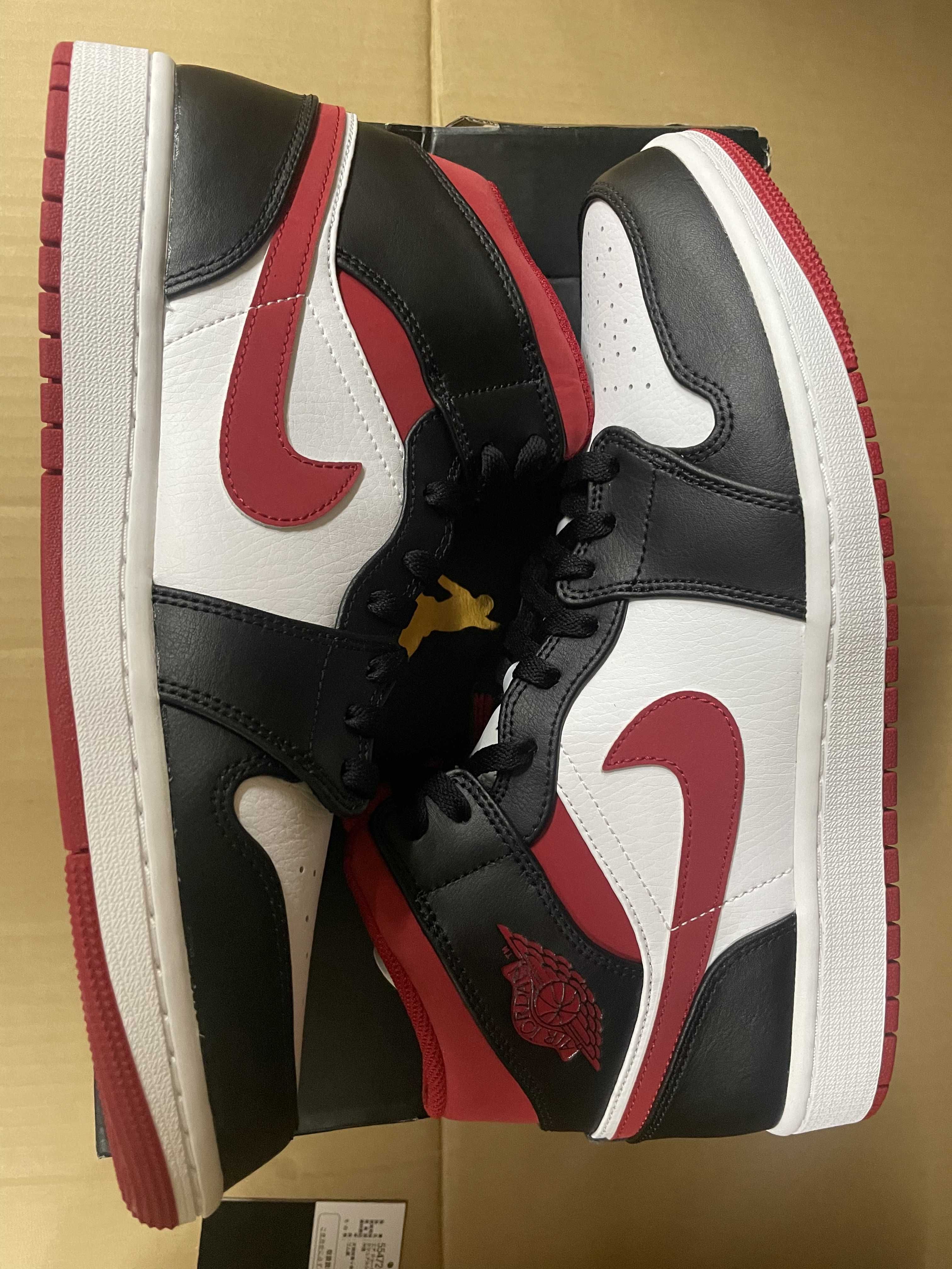 Nike Air Jordan 1 Mid "White/Gym Red Black"