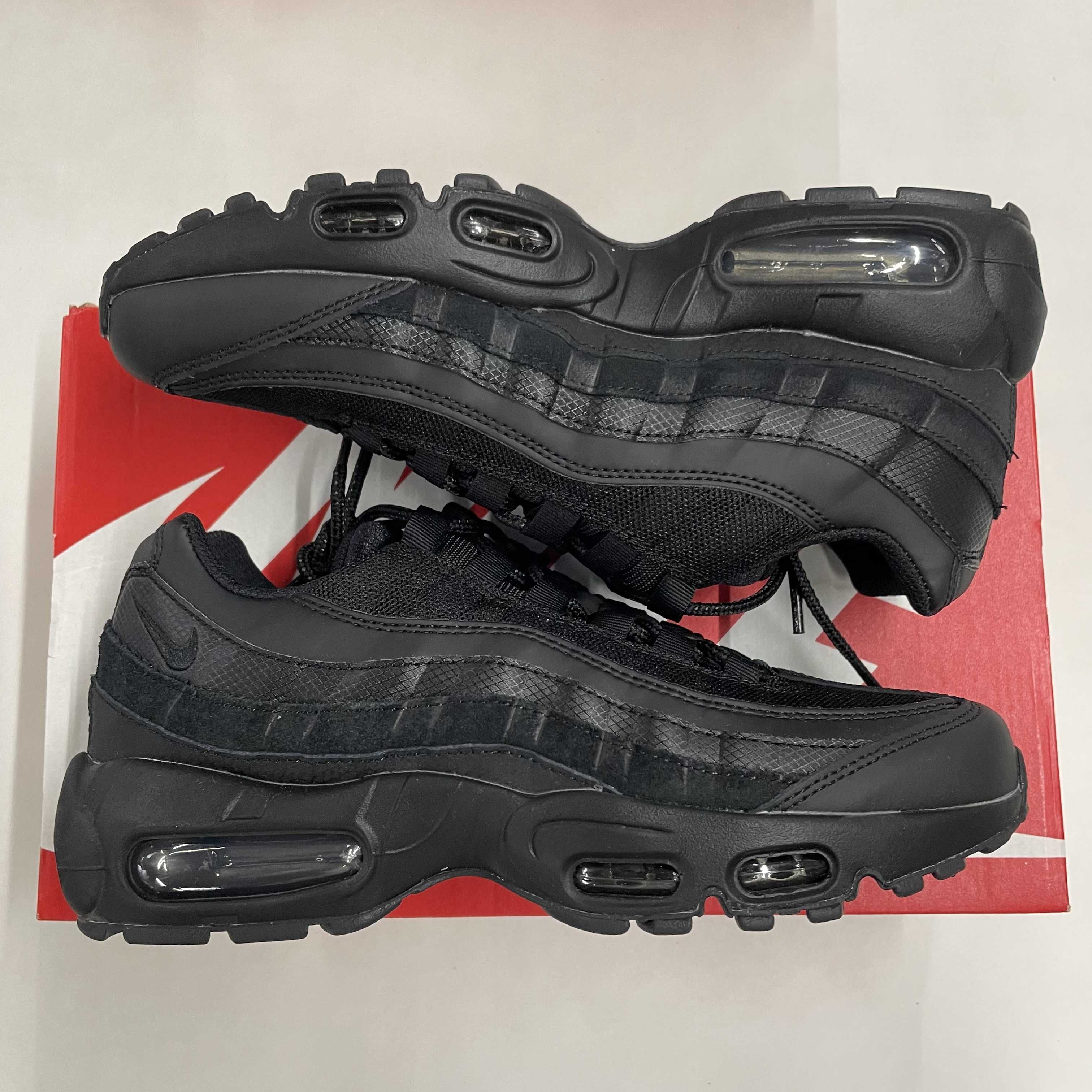 Nike Air Max 95 Essential "Black/Dark Grey/Black"
