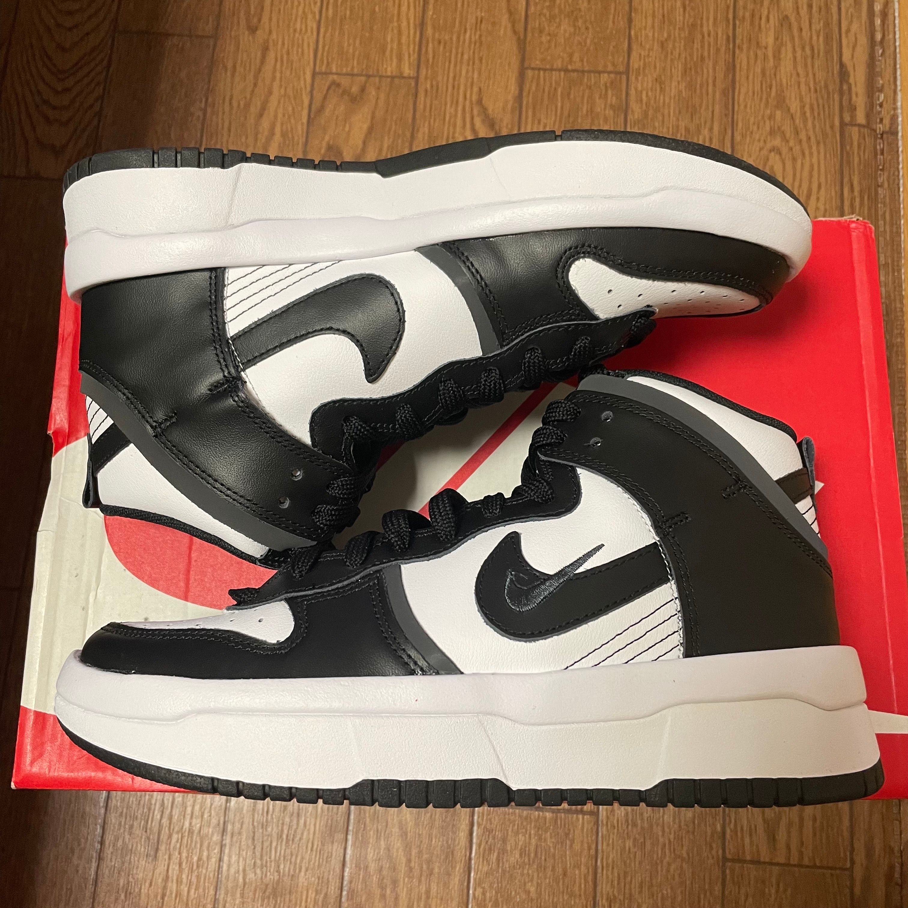 NIKE Women's DUNK HIGH UP "WHITE/BLACK"