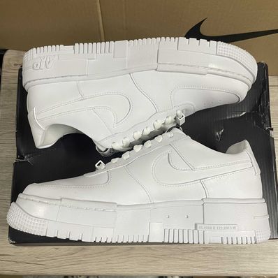 Nike Women's Air Force 1 Low Pixel "White"