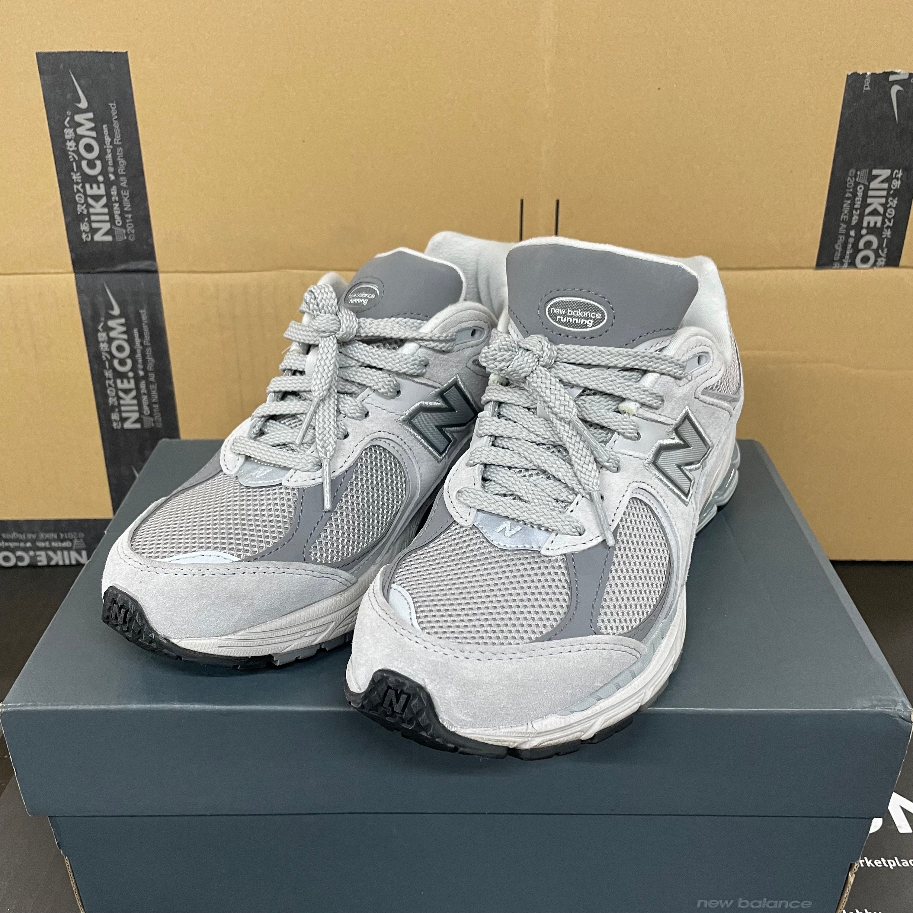 New Balance 2002R "Gray"