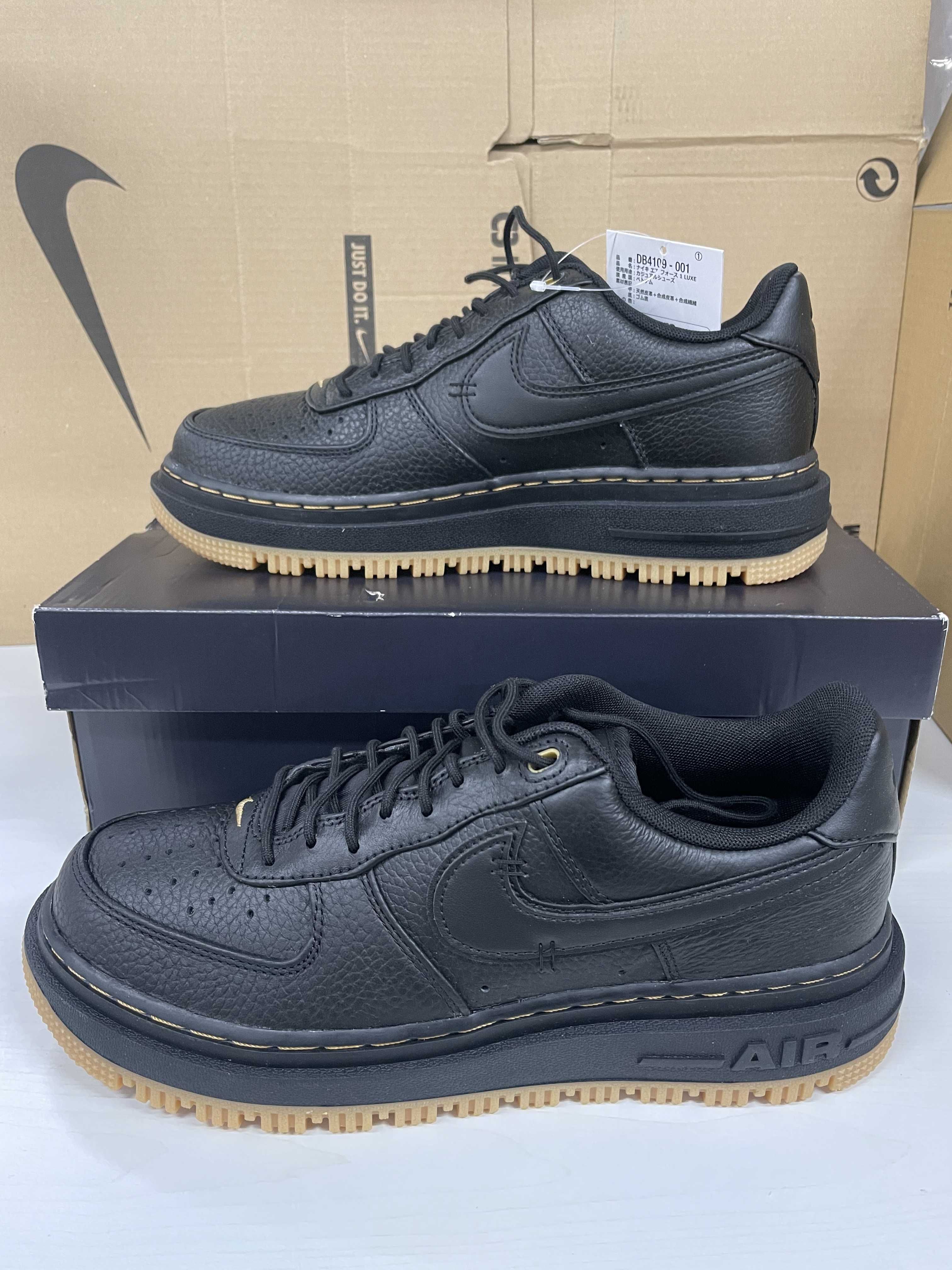 Nike Air Force1 Low Luxe "Black"