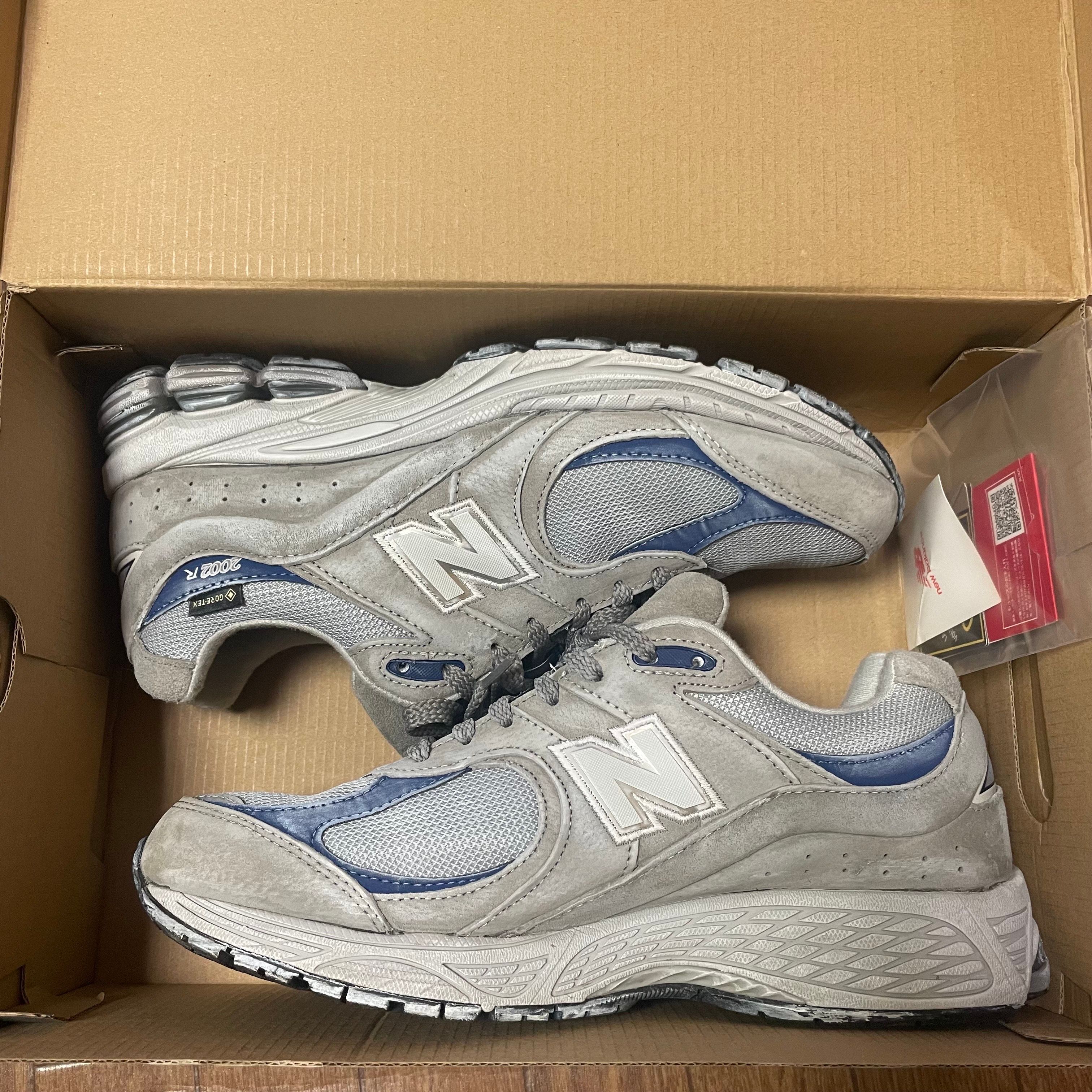 New Balance 2002R "Light Gray"