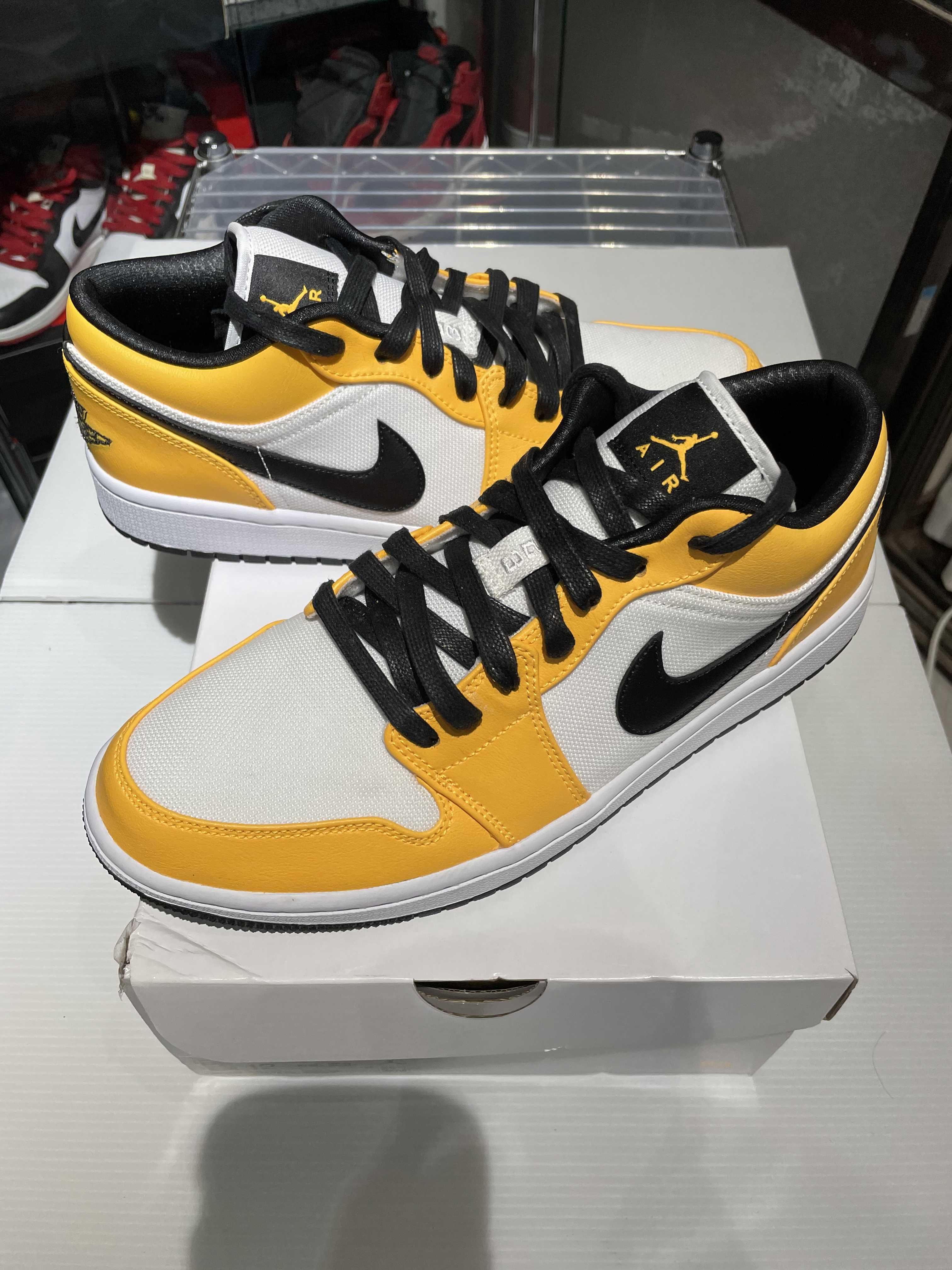 Nike Women's Air Jordan 1 Low SE "Laser Orange Black"   