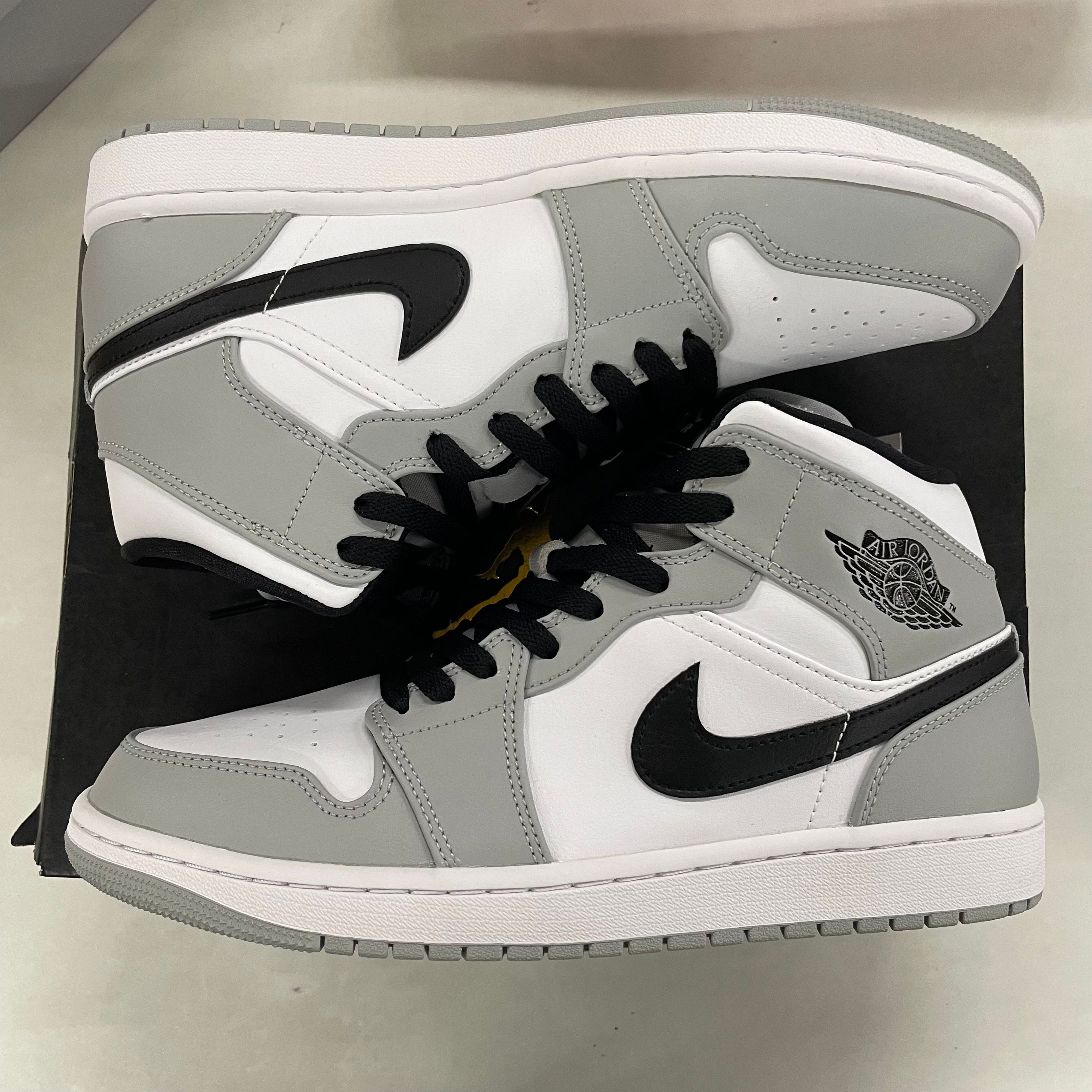 Nike Air Jordan 1 Mid "Light Smoke Grey/White/Black"