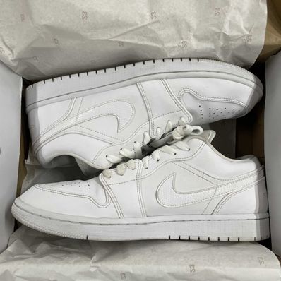 NIKE Women's AIR JORDAN 1 LOW "WHITE"
