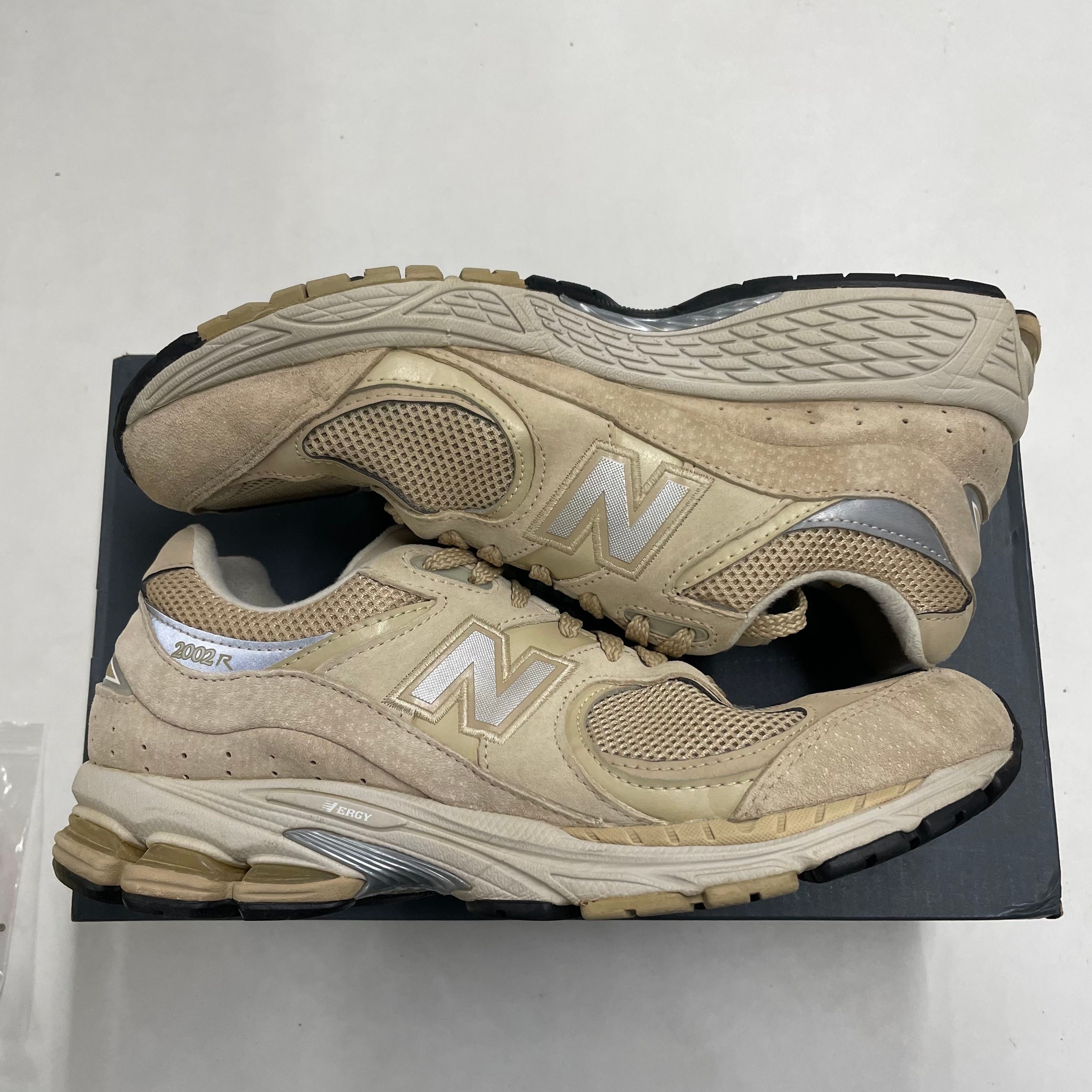 New Balance 2002R "Khaki/Silver"