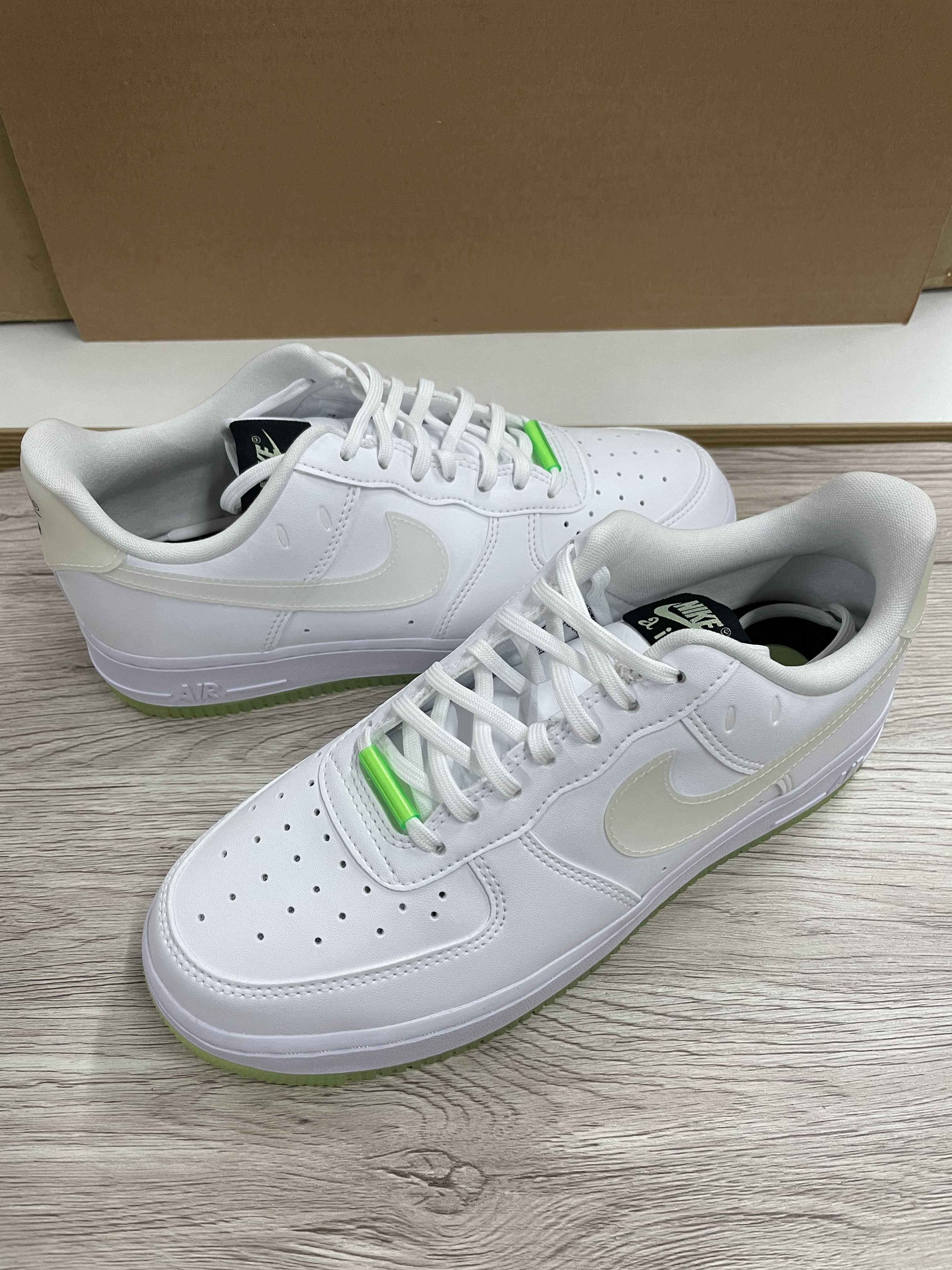 Nike Women's Air Force 1 Low '07 LX "White"