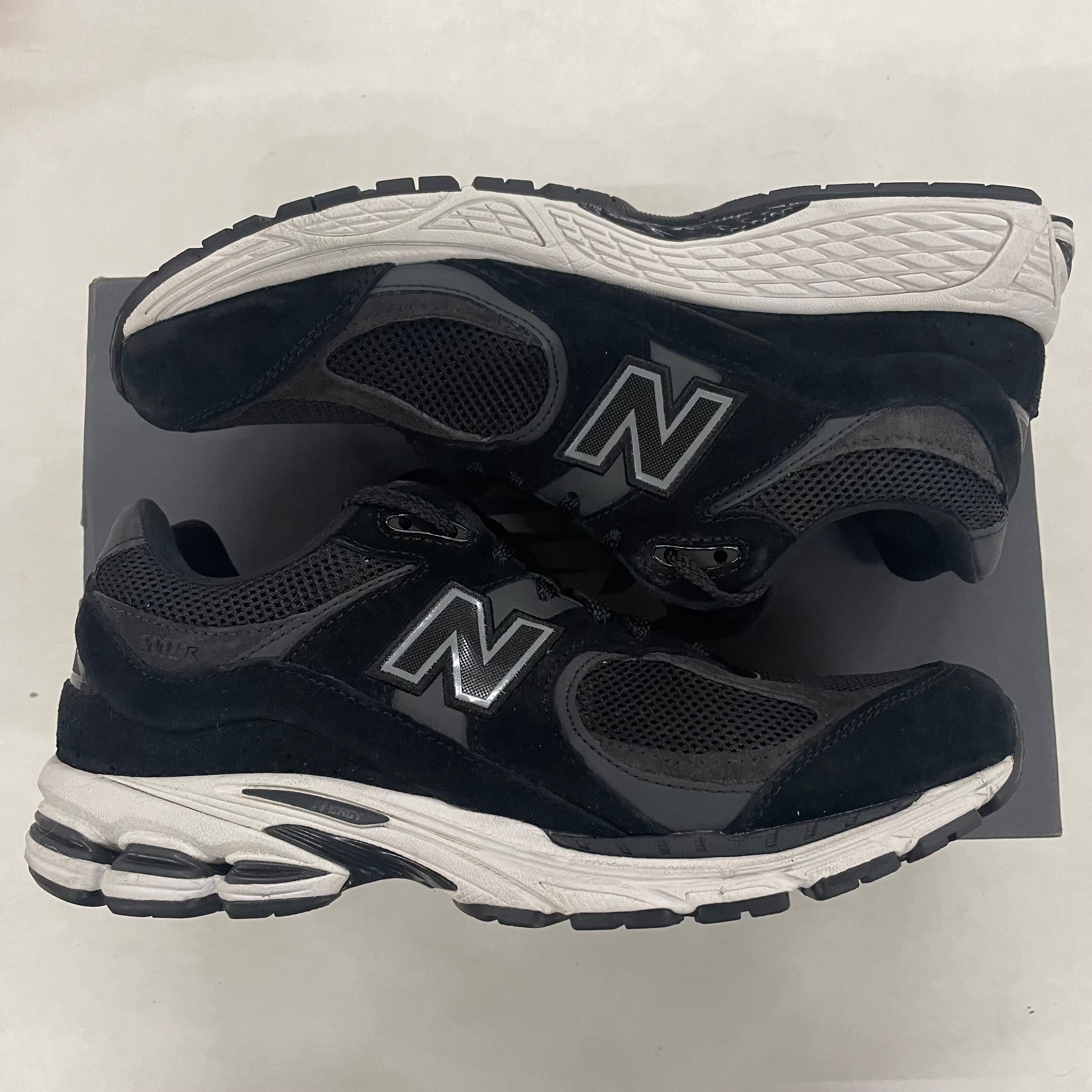 New Balance 2002R "Black Gunmetal"