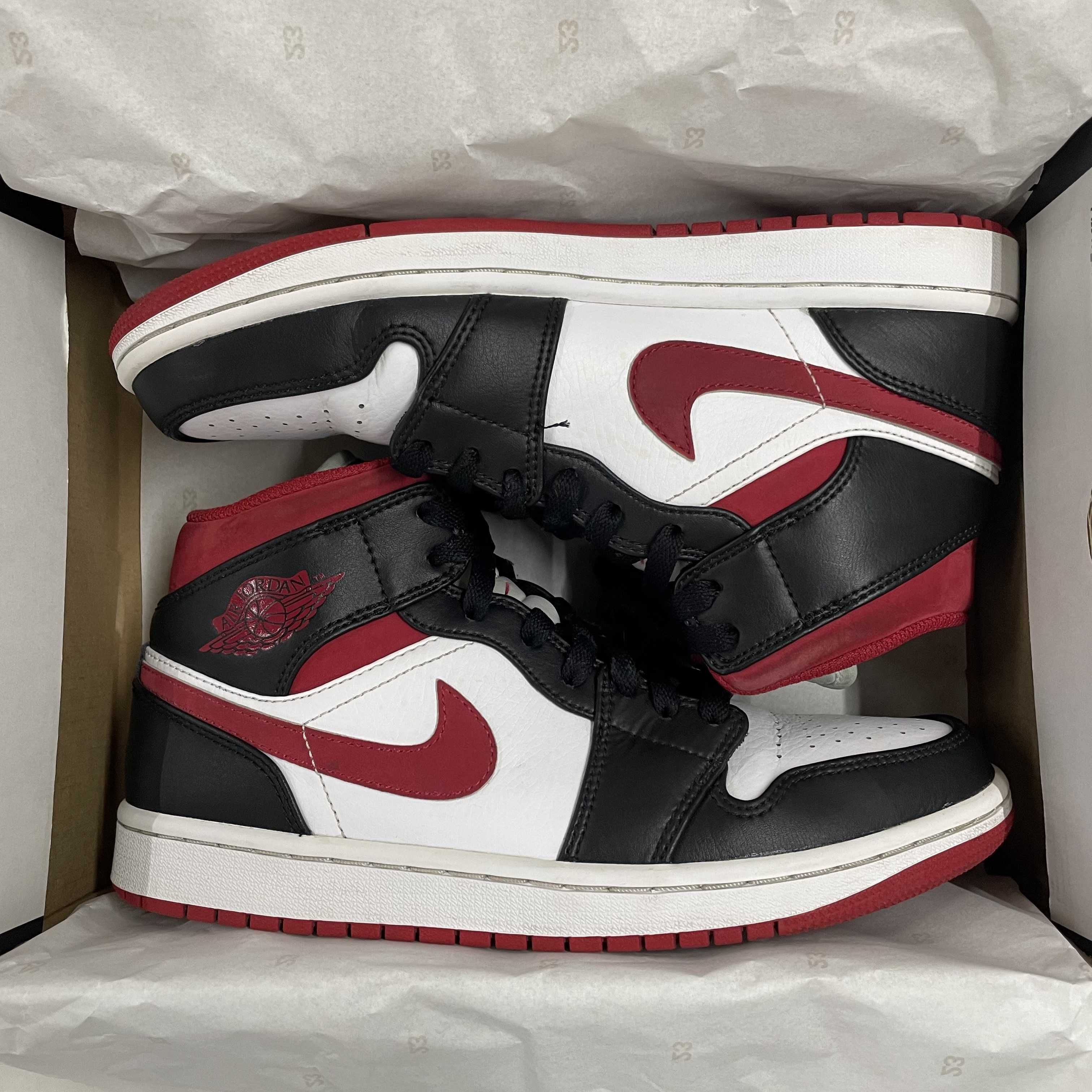Nike Air Jordan 1 Mid "White/Gym Red Black"