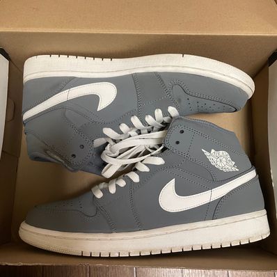 Nike Air Jordan 1 Mid "Cool Grey"