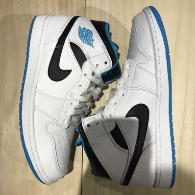 Nike Air Jordan 1 Mid "White/Laser blue"